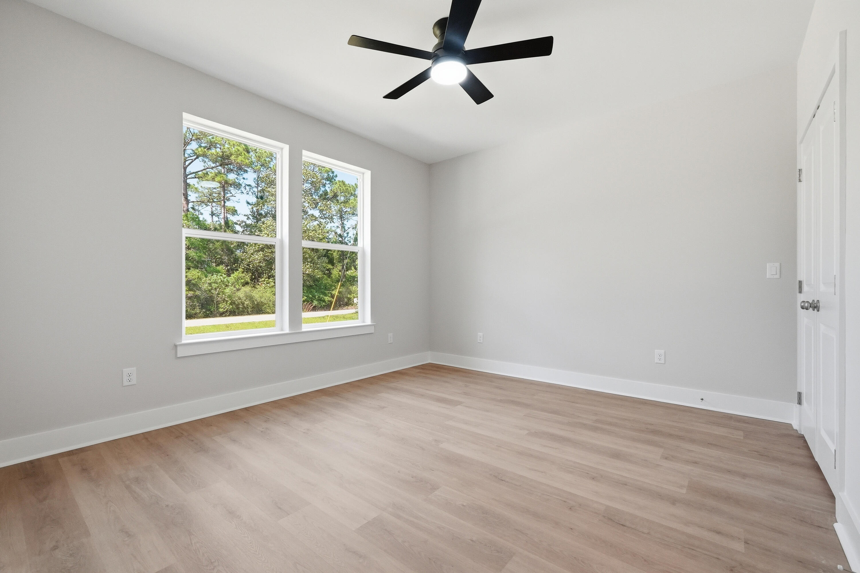 HOLLEY BY THE SEA - Residential