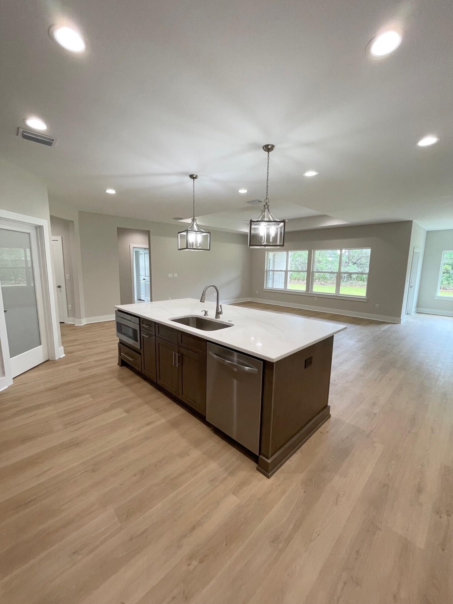 HOLLEY BY THE SEA - Residential