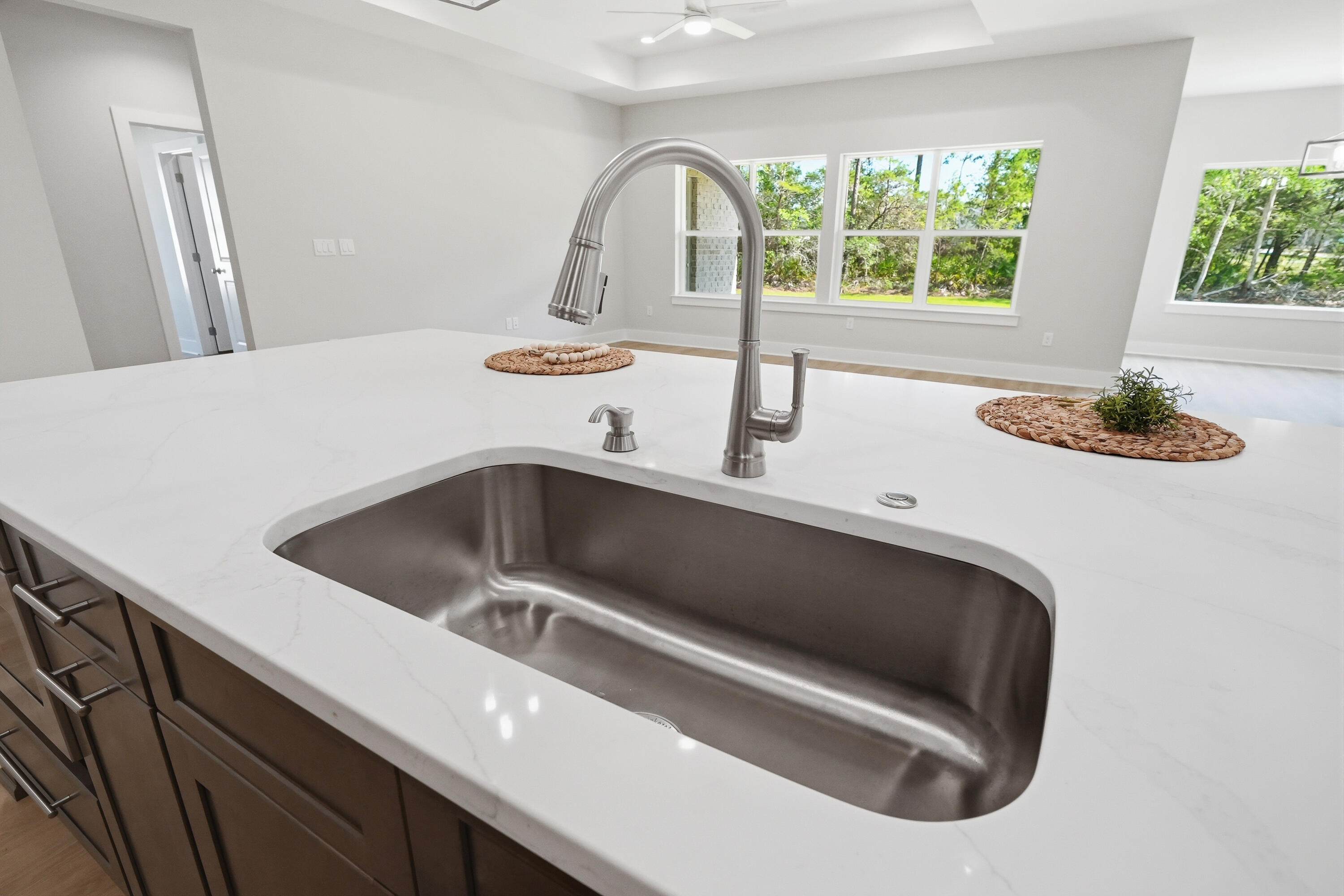 HOLLEY BY THE SEA - Residential