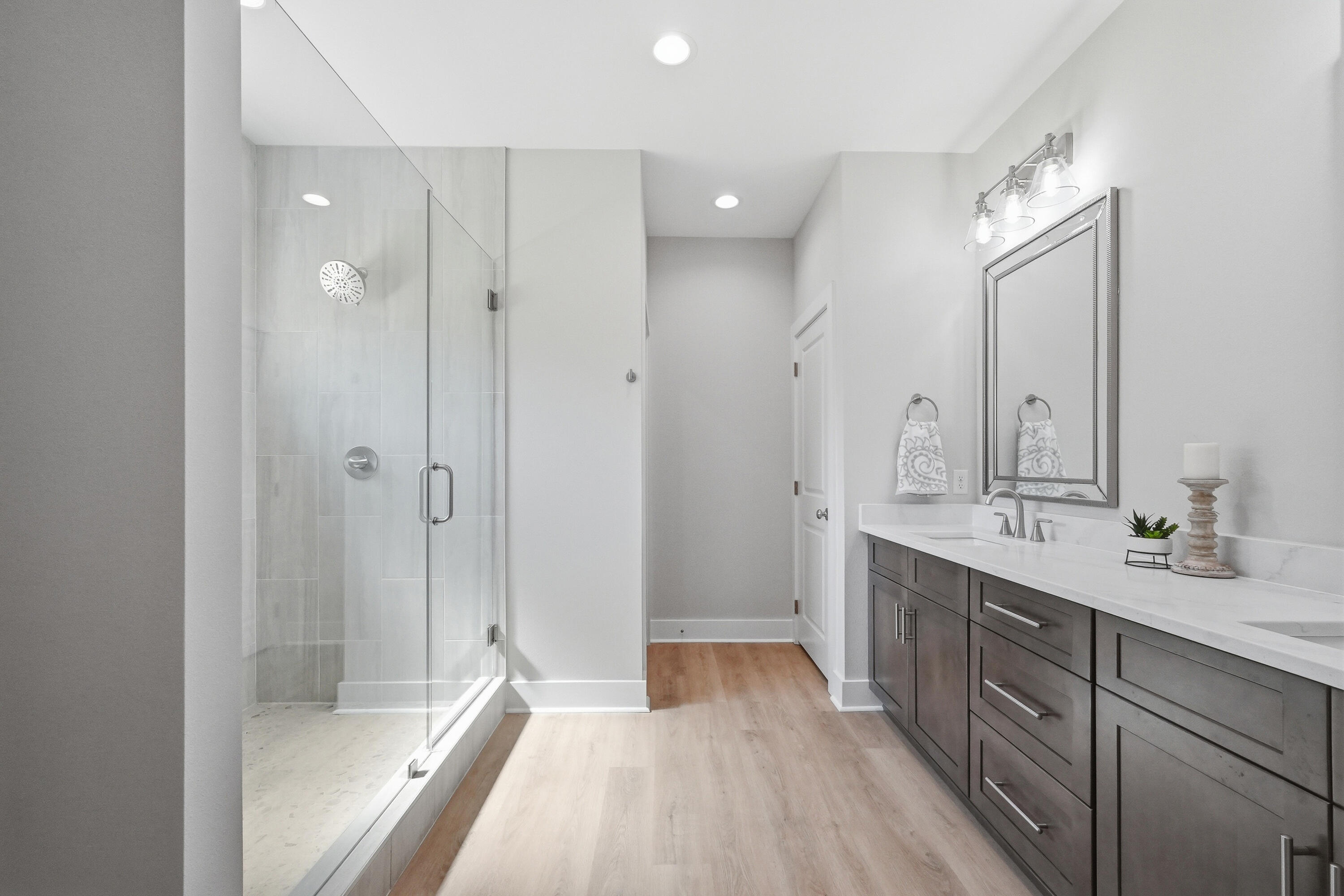 HOLLEY BY THE SEA - Residential