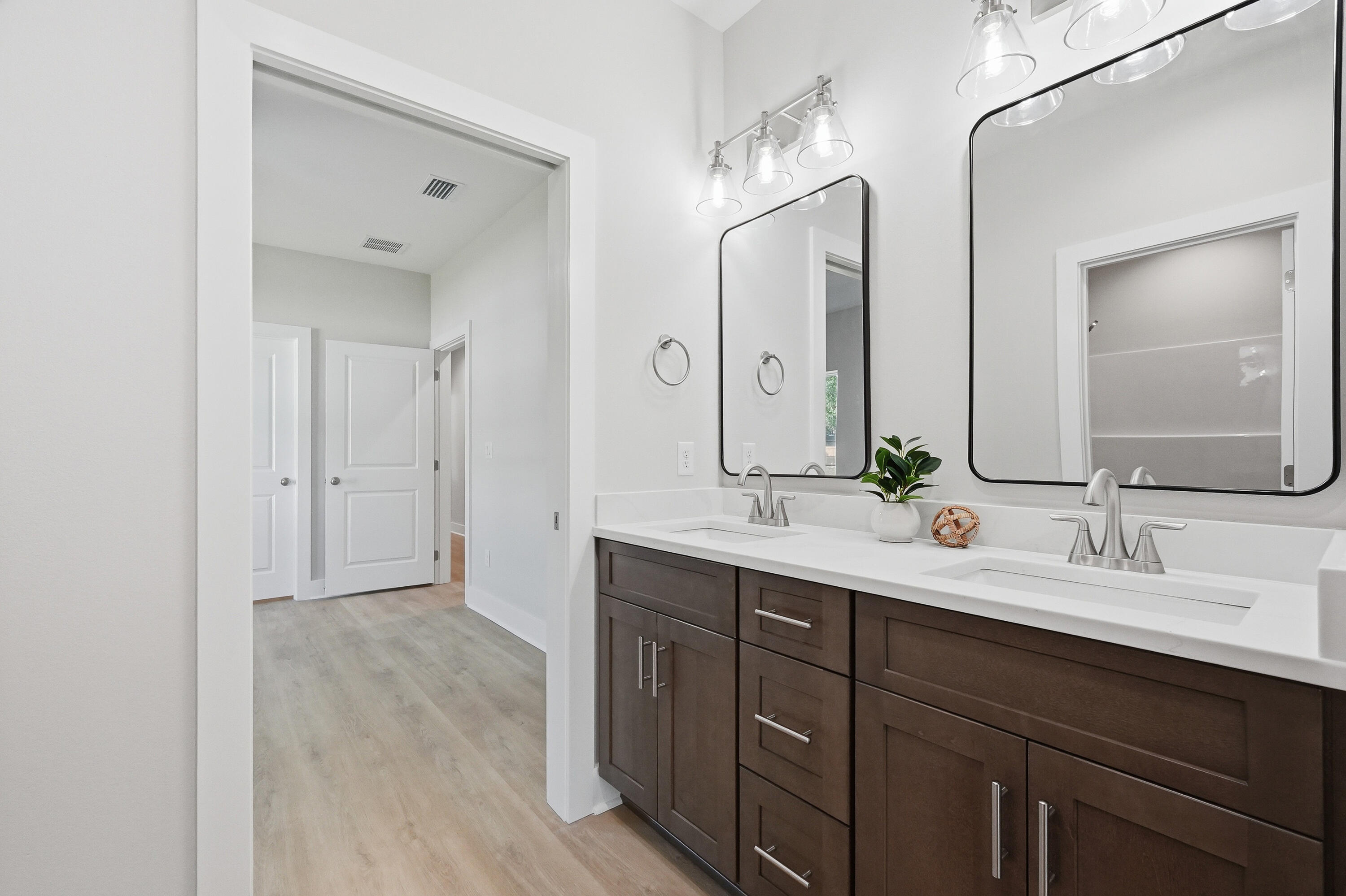 HOLLEY BY THE SEA - Residential