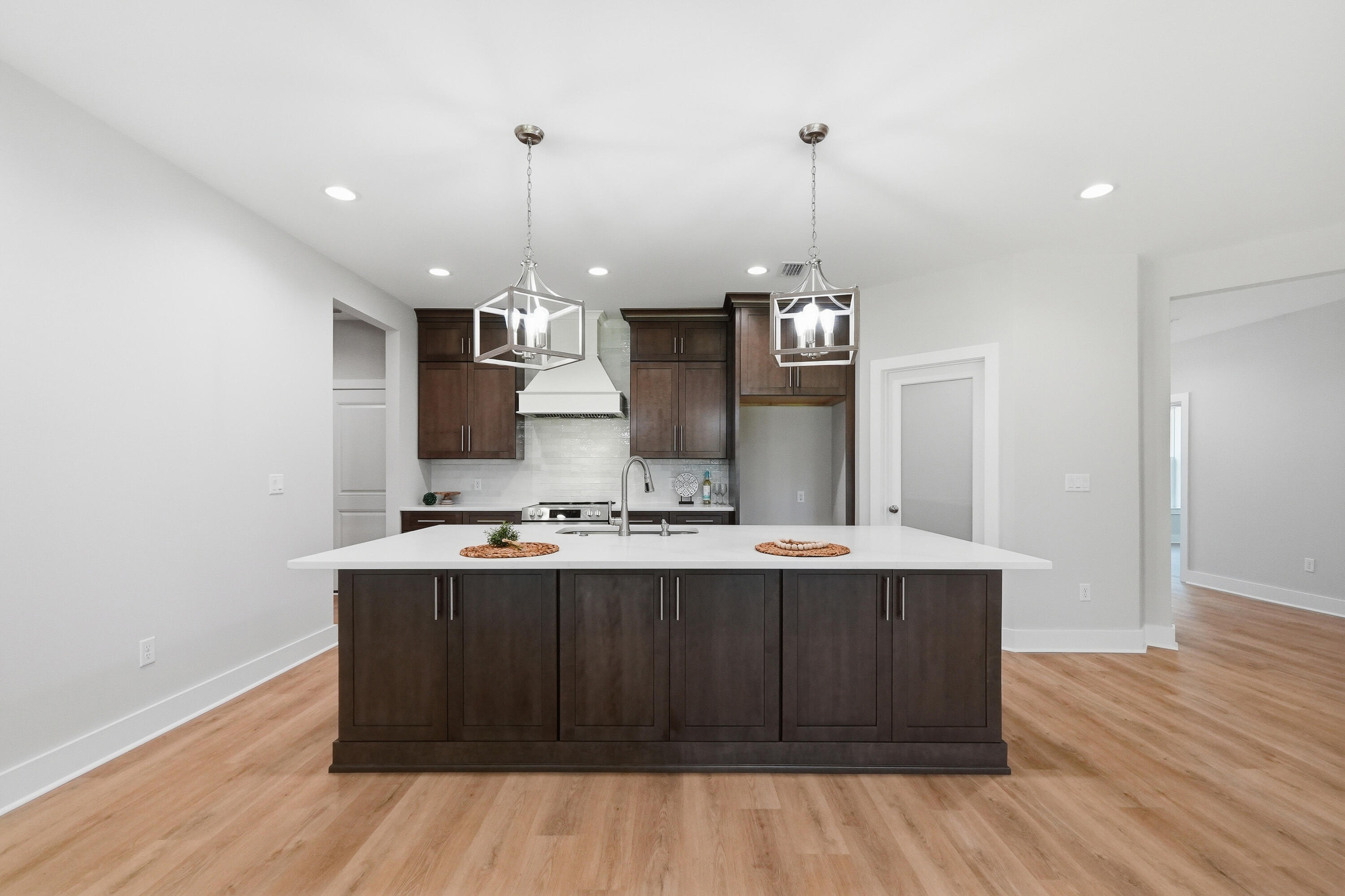 HOLLEY BY THE SEA - Residential