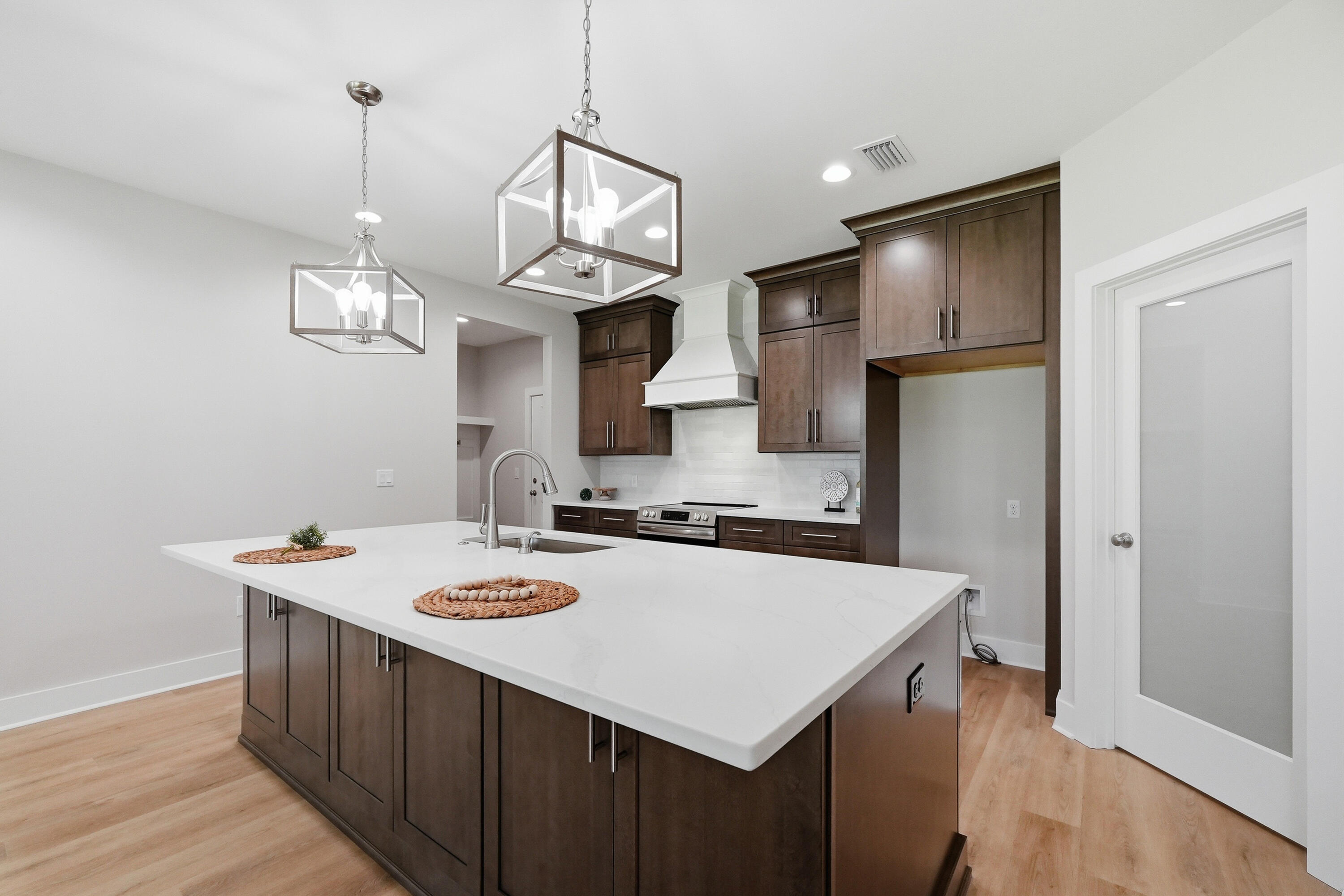 HOLLEY BY THE SEA - Residential