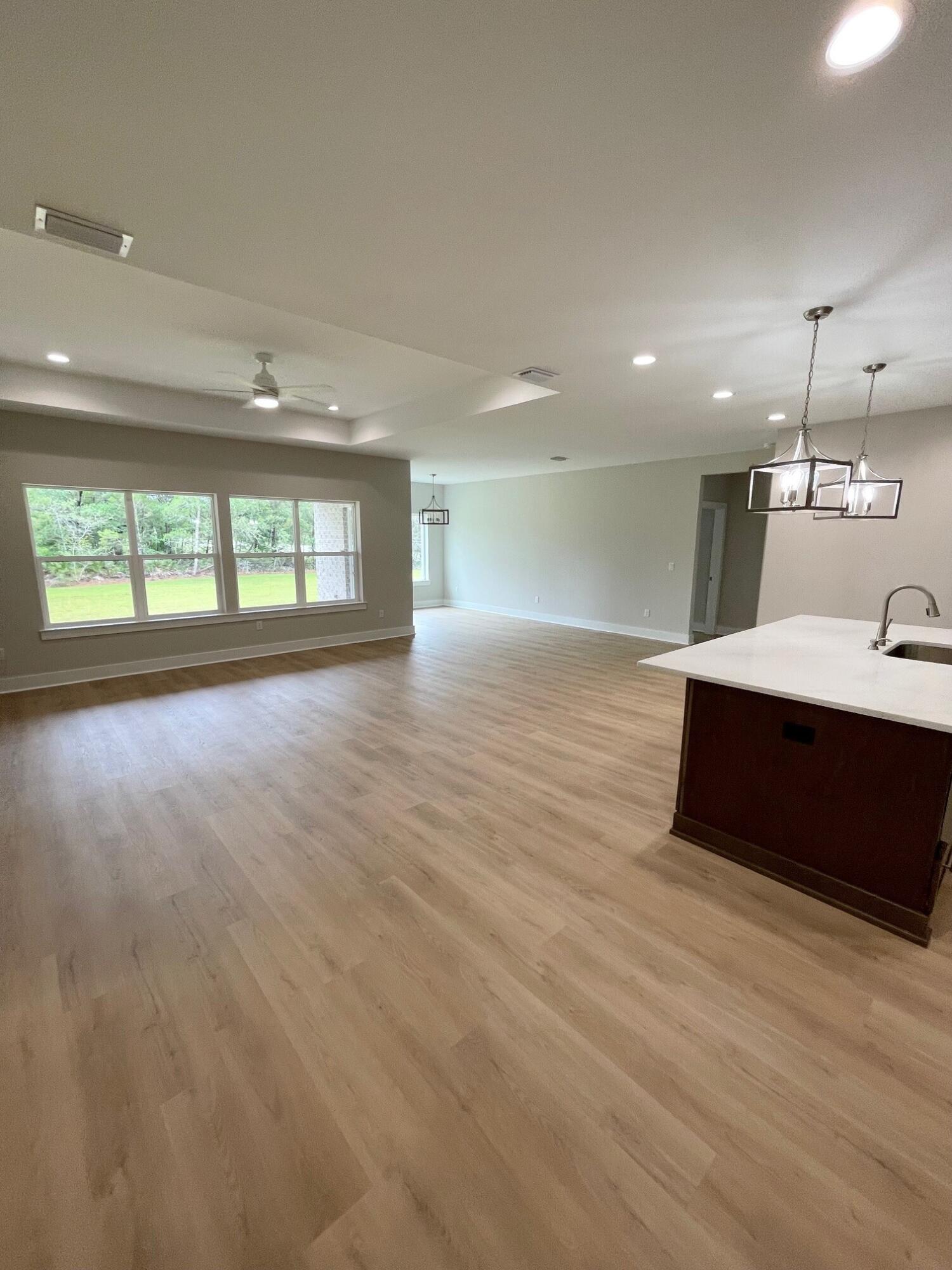 HOLLEY BY THE SEA - Residential