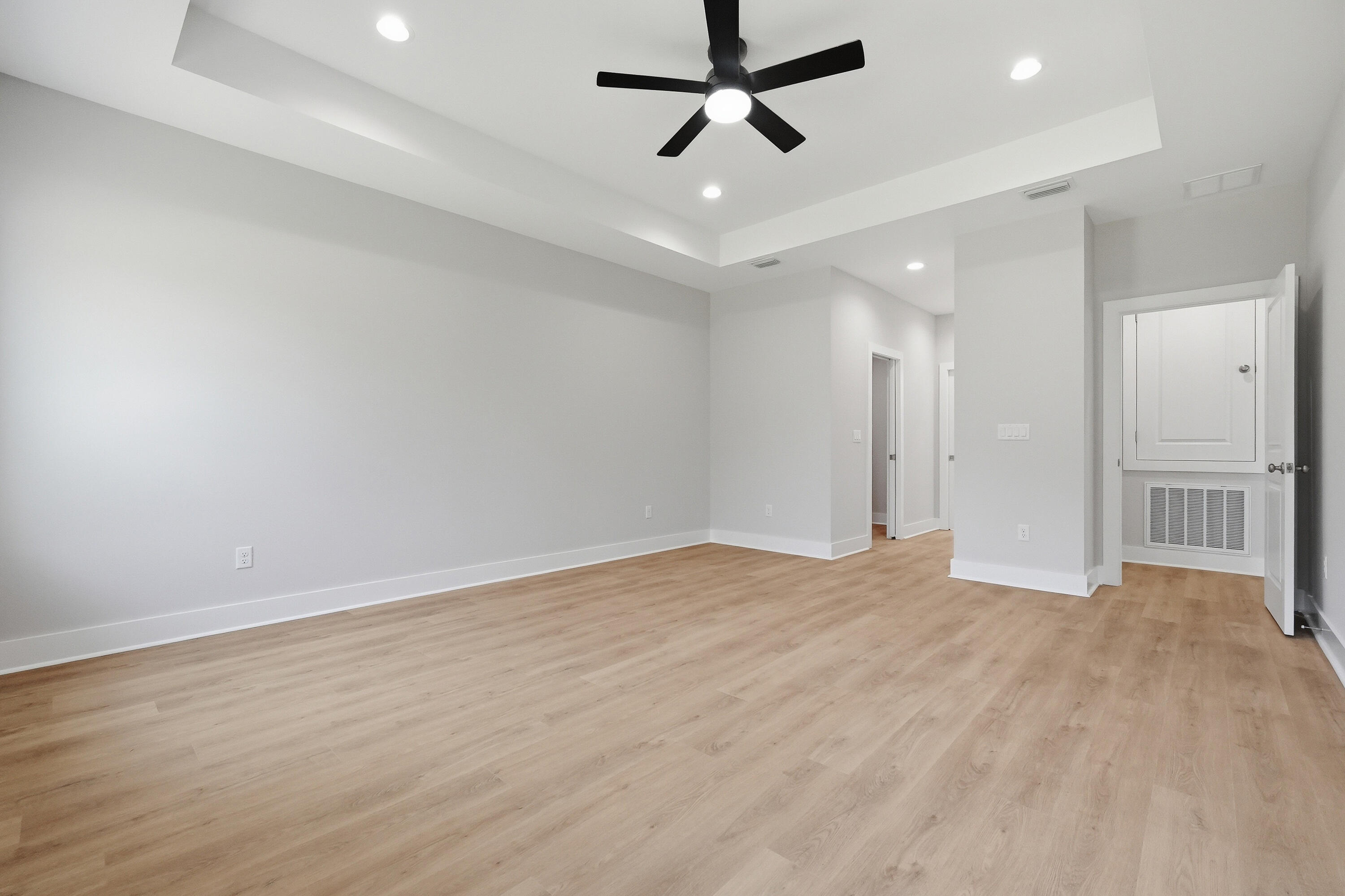 HOLLEY BY THE SEA - Residential