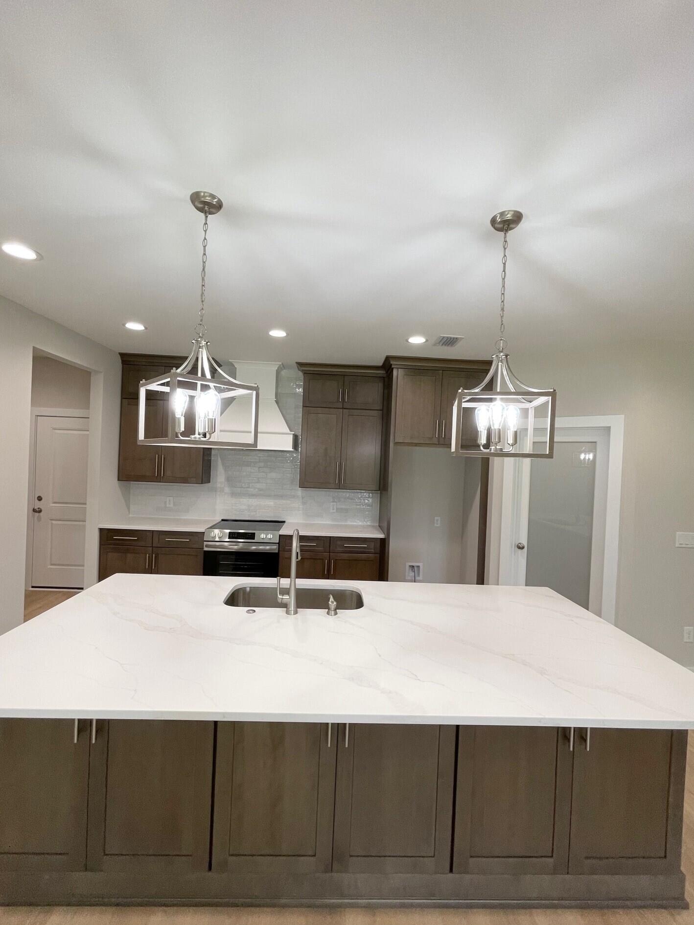 HOLLEY BY THE SEA - Residential