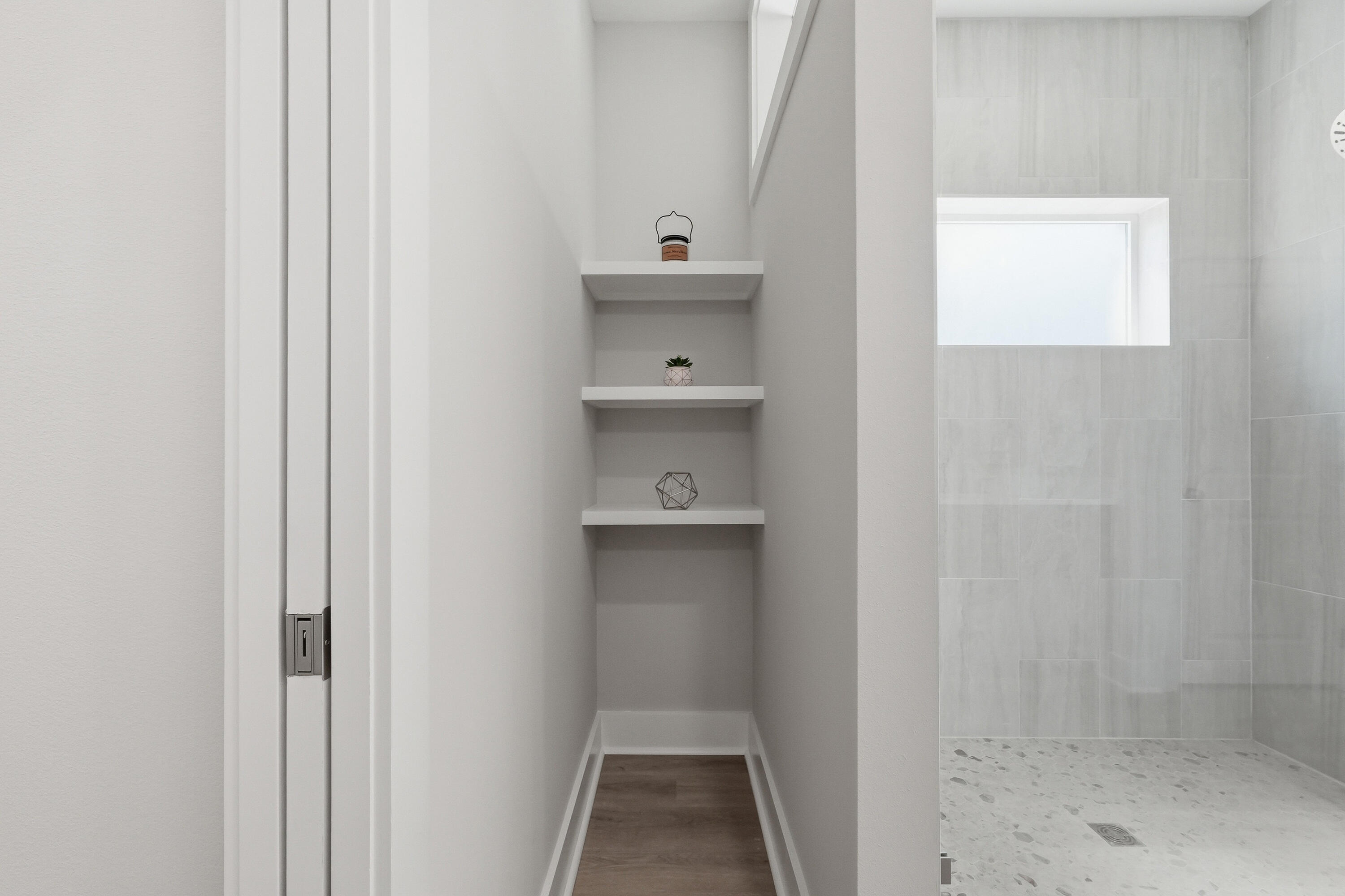 HOLLEY BY THE SEA - Residential