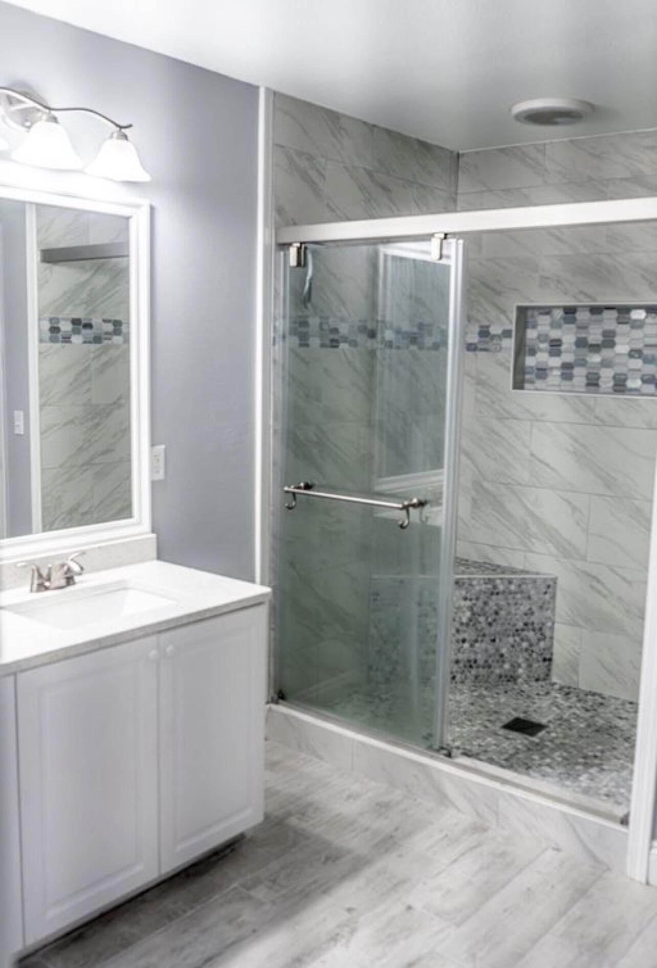 TWIN LAKES ESTATES - Residential