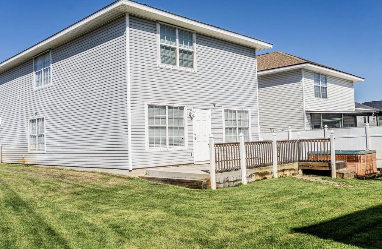 TWIN LAKES ESTATES - Residential