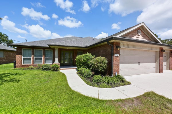 8342 RANDALL DR, NAVARRE, FL 32566 - Image 09b4e2d5dc495ee5aa977600fc0328df/2992851475