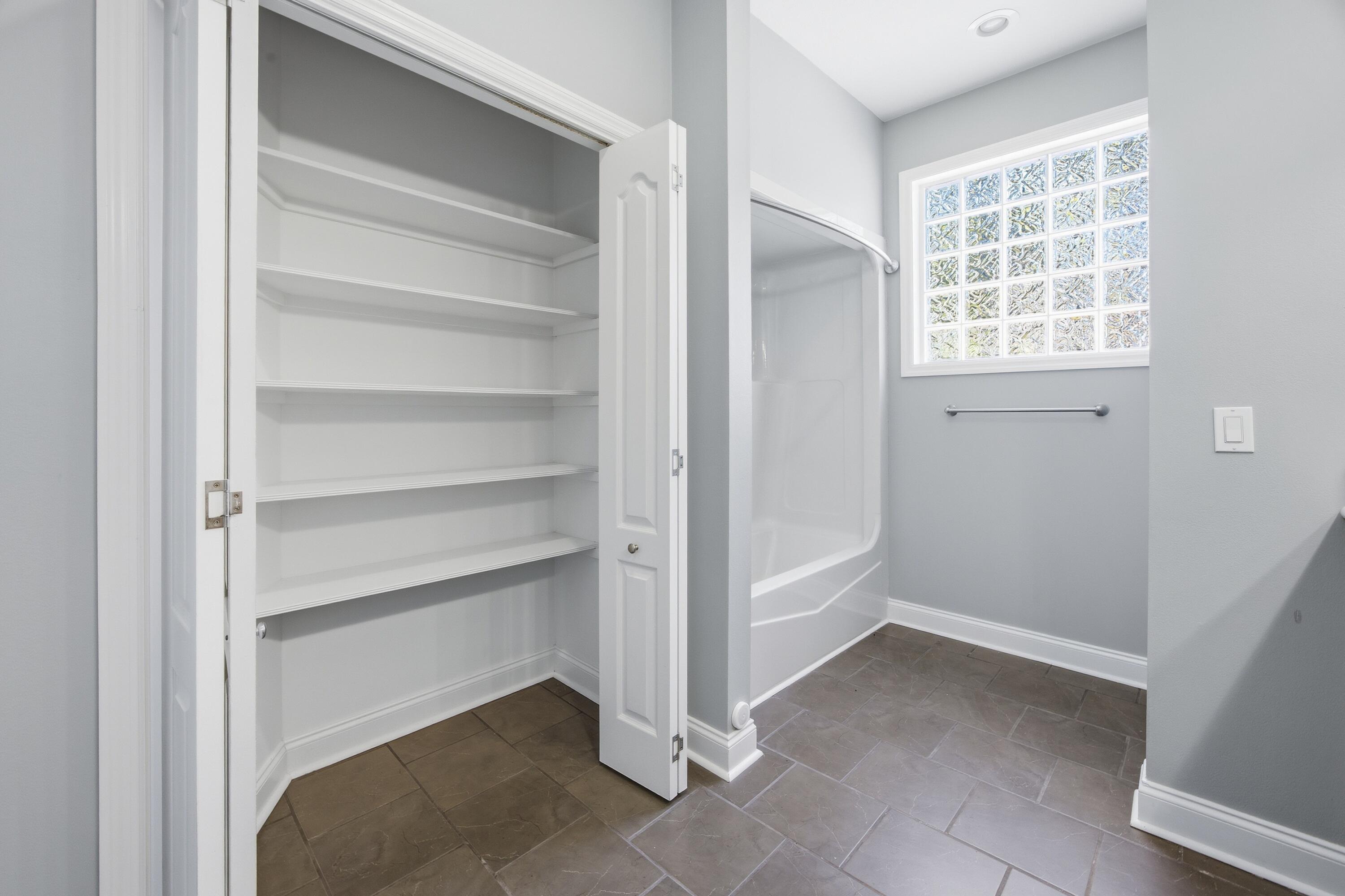 CROSS CREEK SHORES - Residential