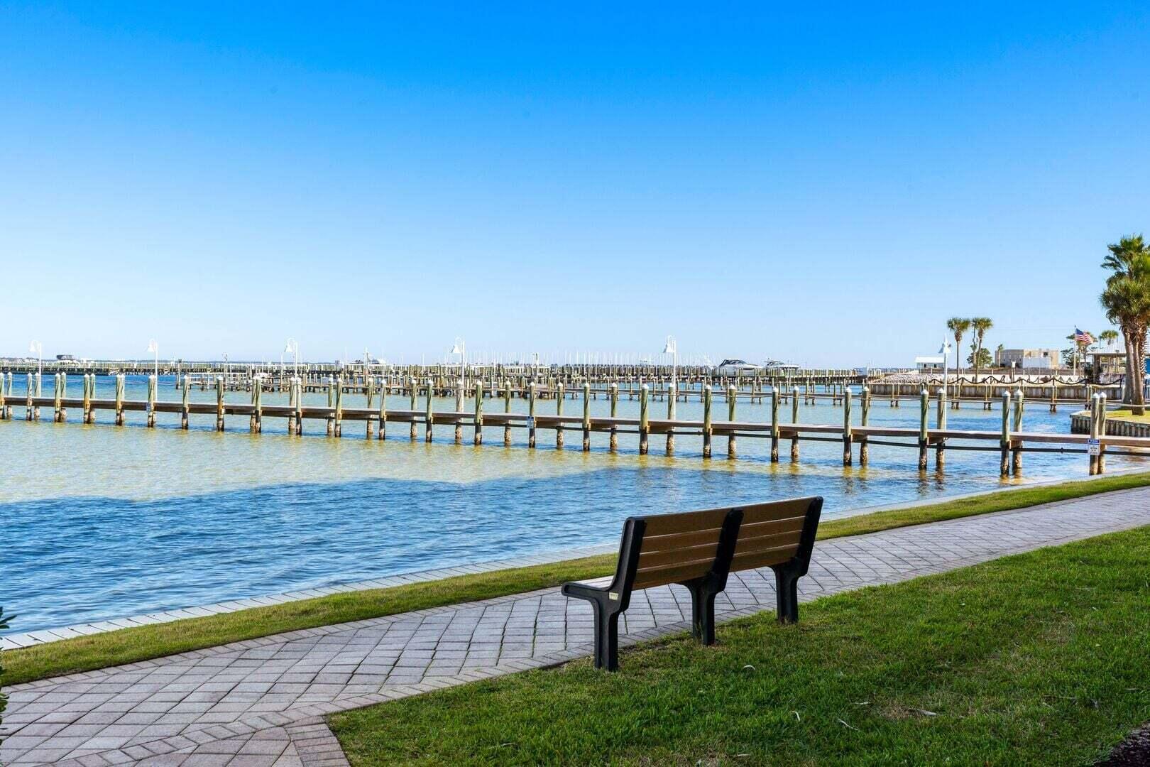 DESTIN WEST BEACH & BAY RESORT - Residential