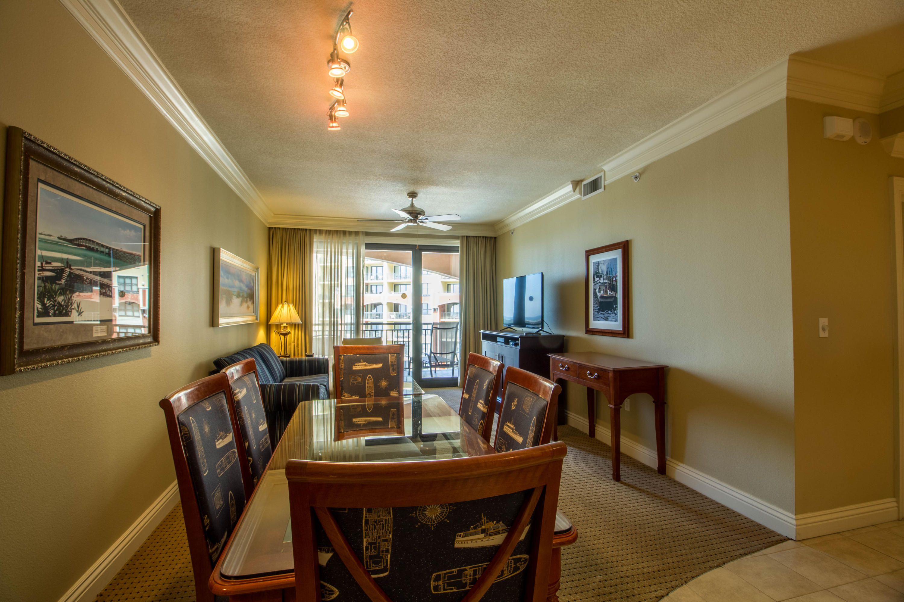 EMERALD GRANDE - Residential