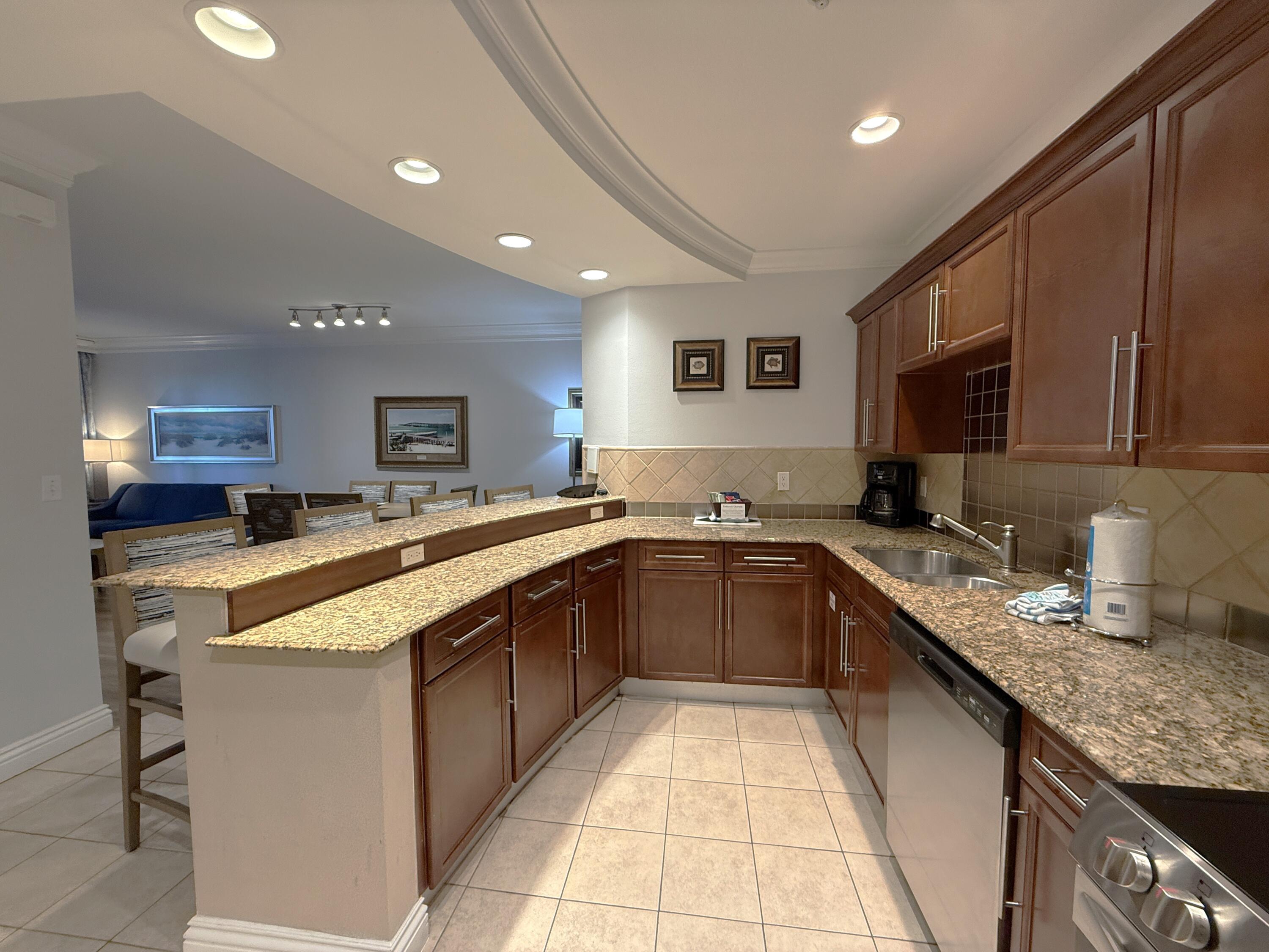 EMERALD GRANDE - Residential