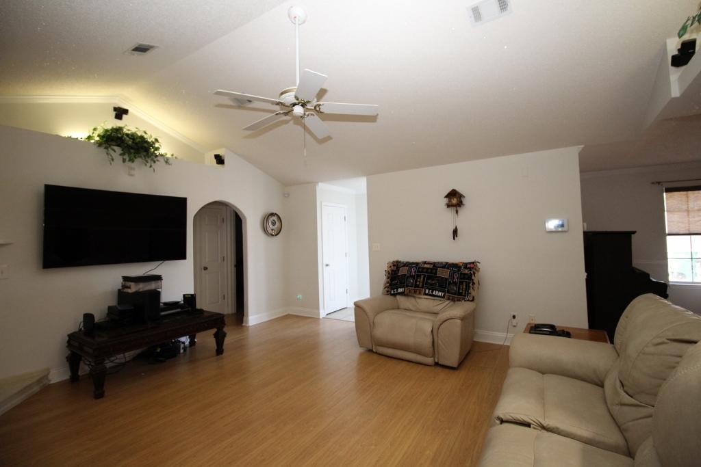 NAVARRE SHORES - Residential