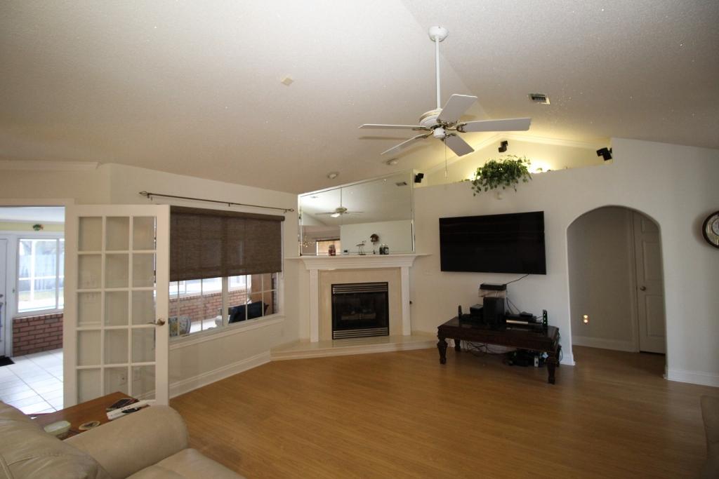 NAVARRE SHORES - Residential