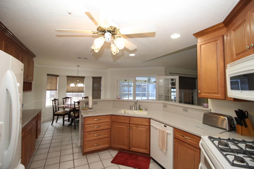 NAVARRE SHORES - Residential