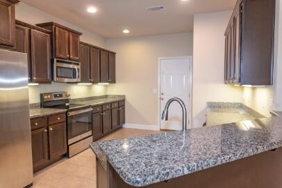 FOX VALLEY PH 3-A - Residential Lease