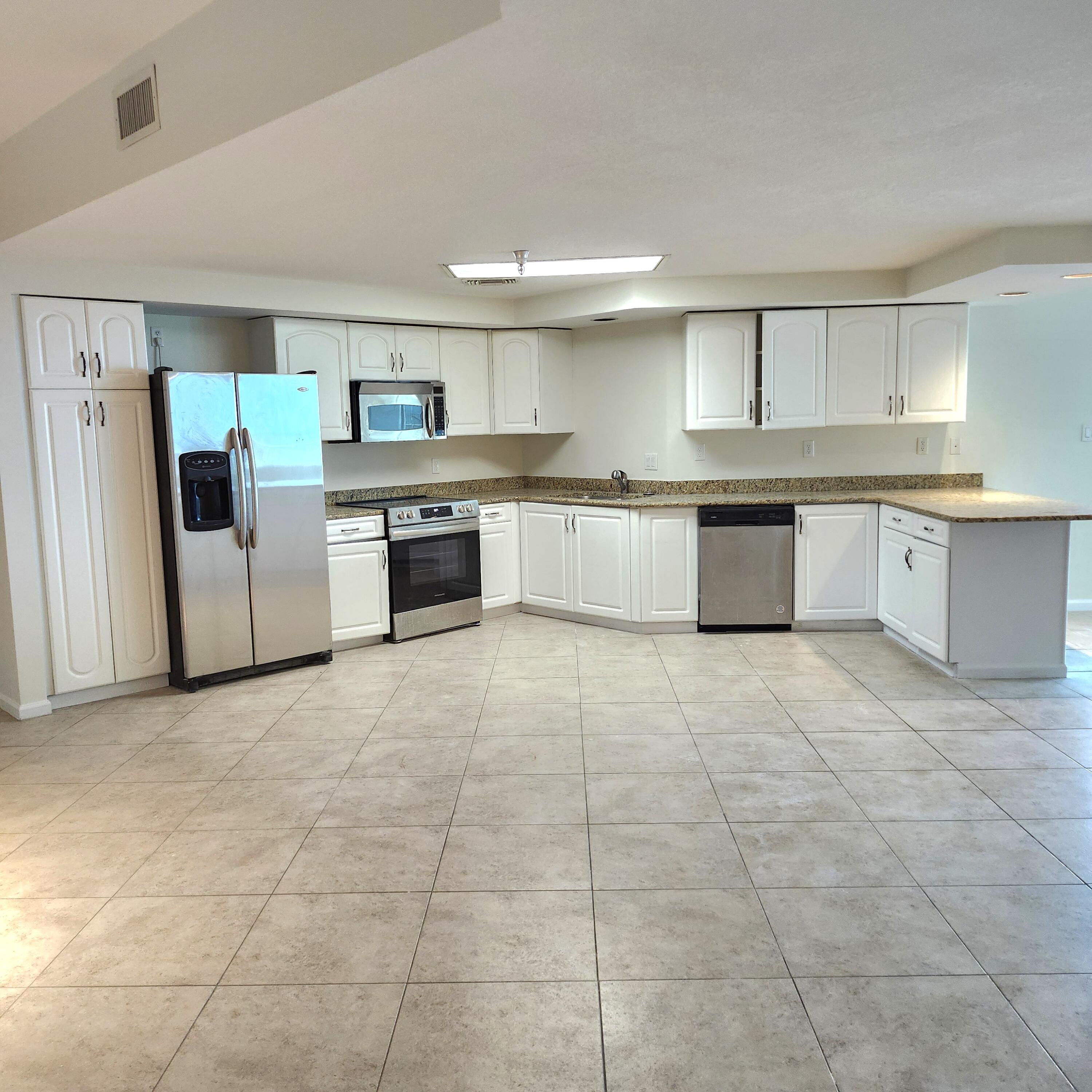 320 Harbor Boulevard C1003