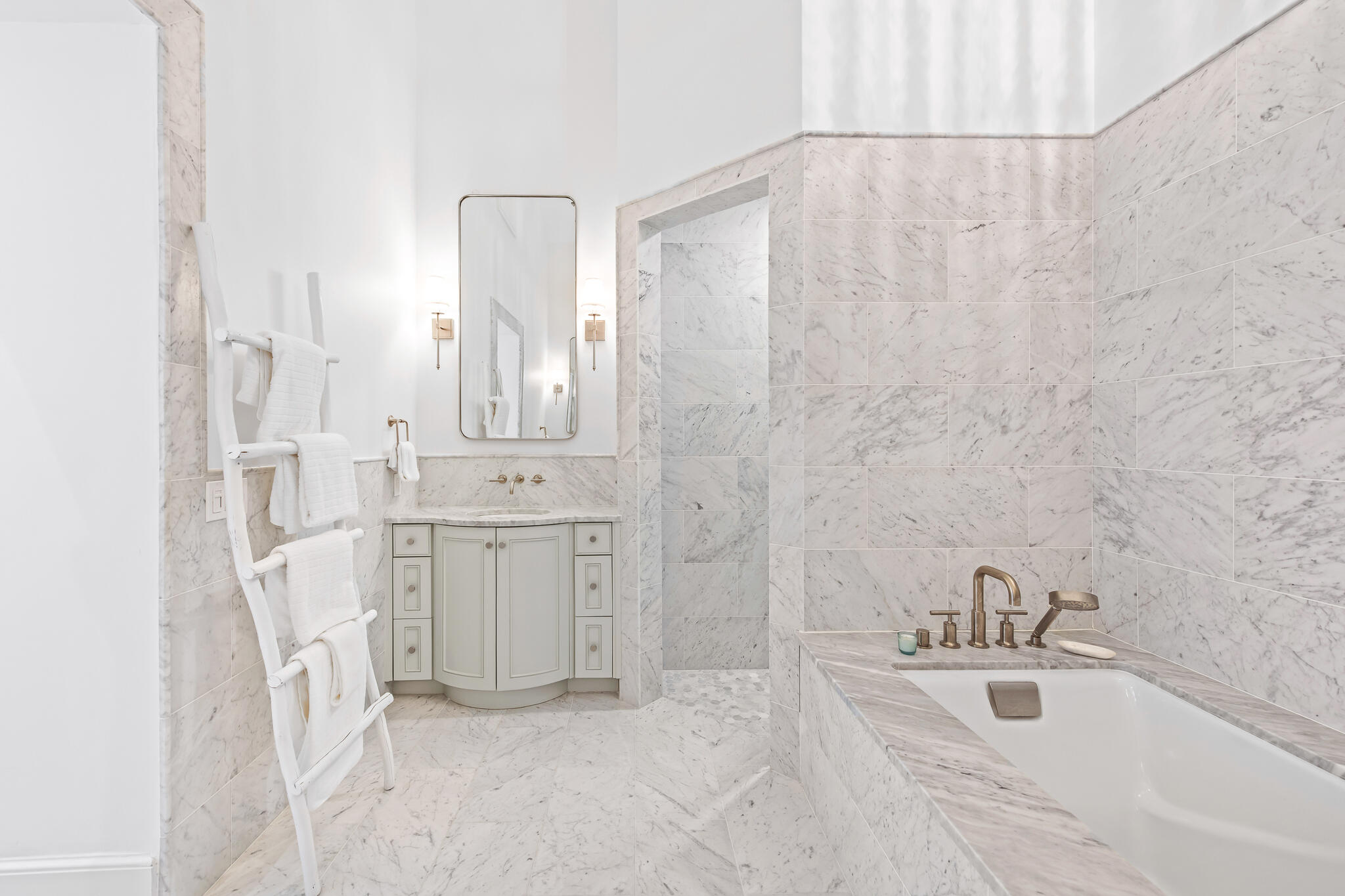 ALYS BEACH - Residential