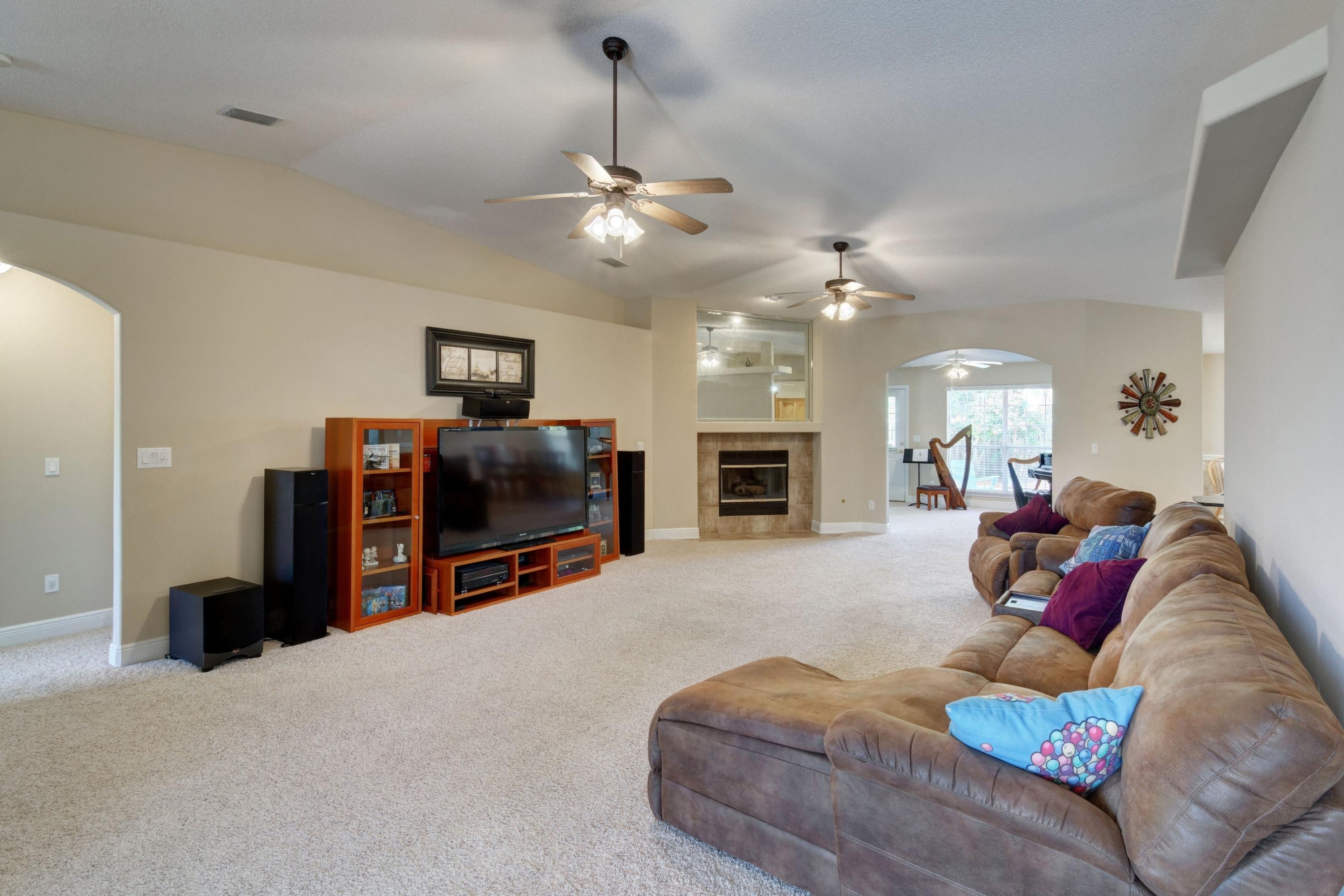 WOODLAWN HEIGHTS - Residential