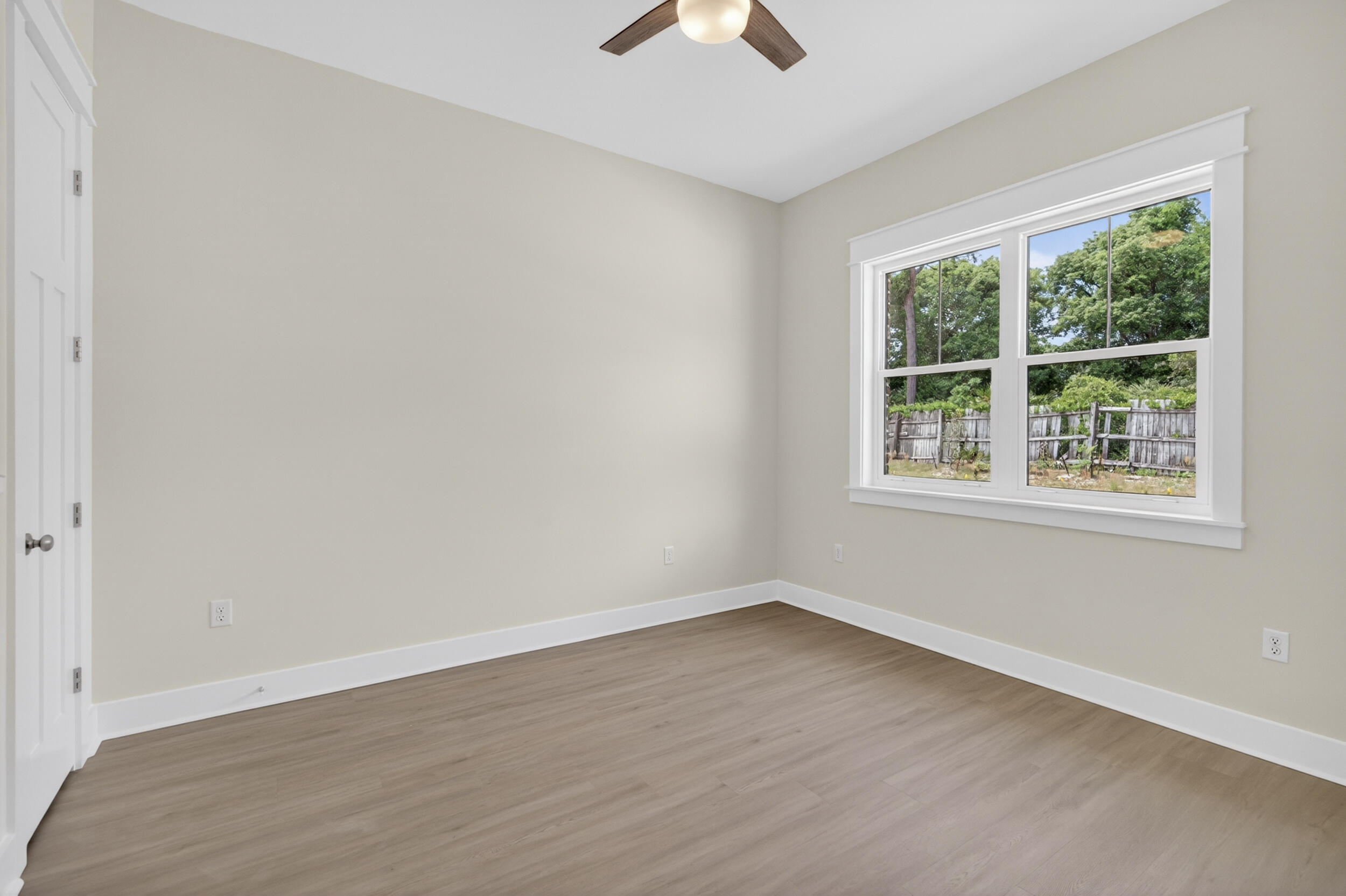 Jars Cove - Residential