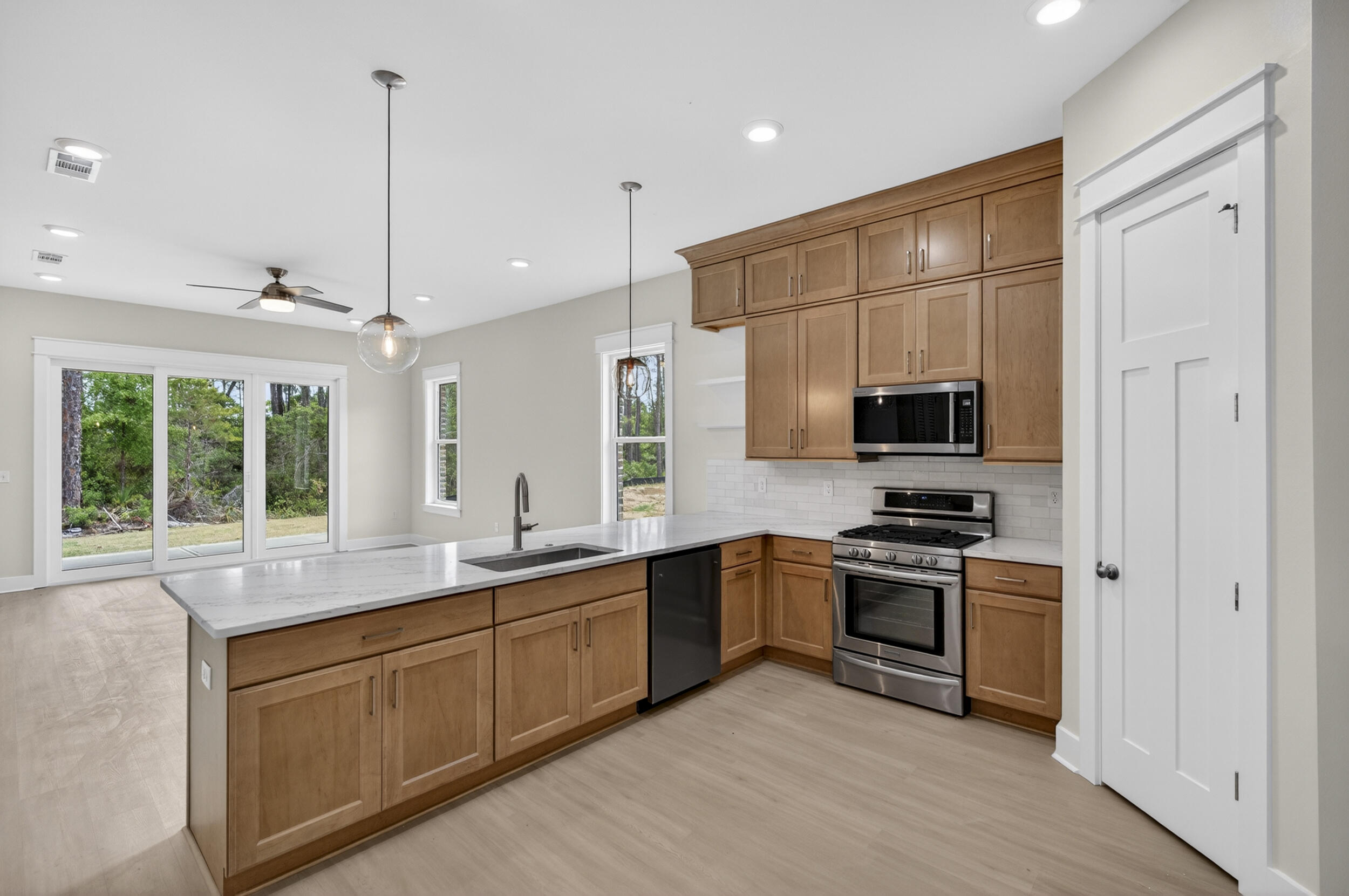 Jars Cove - Residential