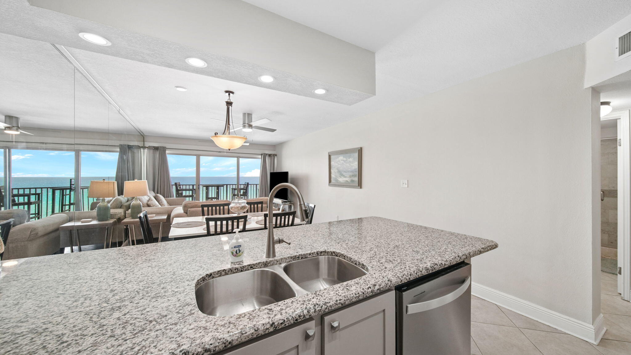 EMERALD TOWERS WEST CONDO - Residential