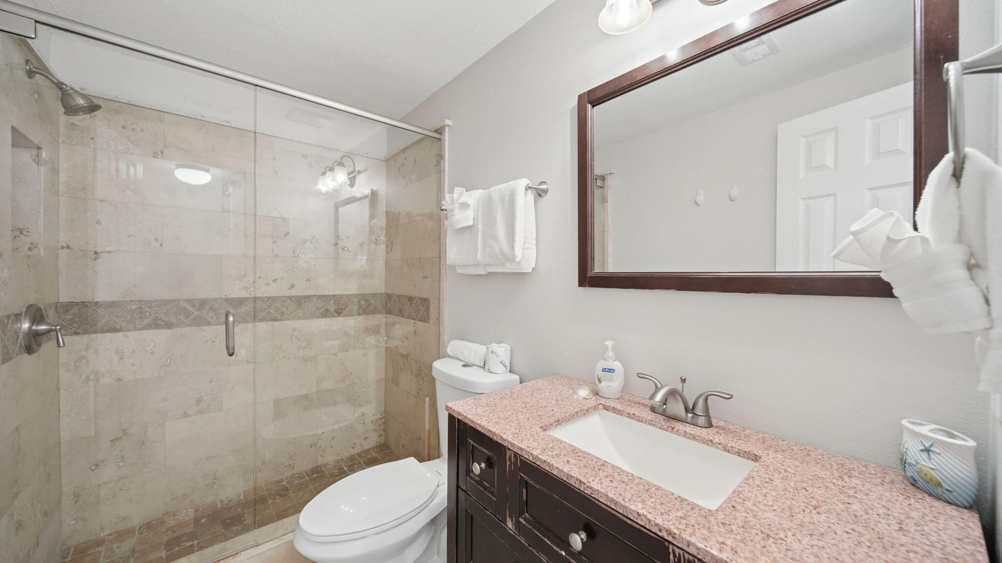 EMERALD TOWERS WEST CONDO - Residential