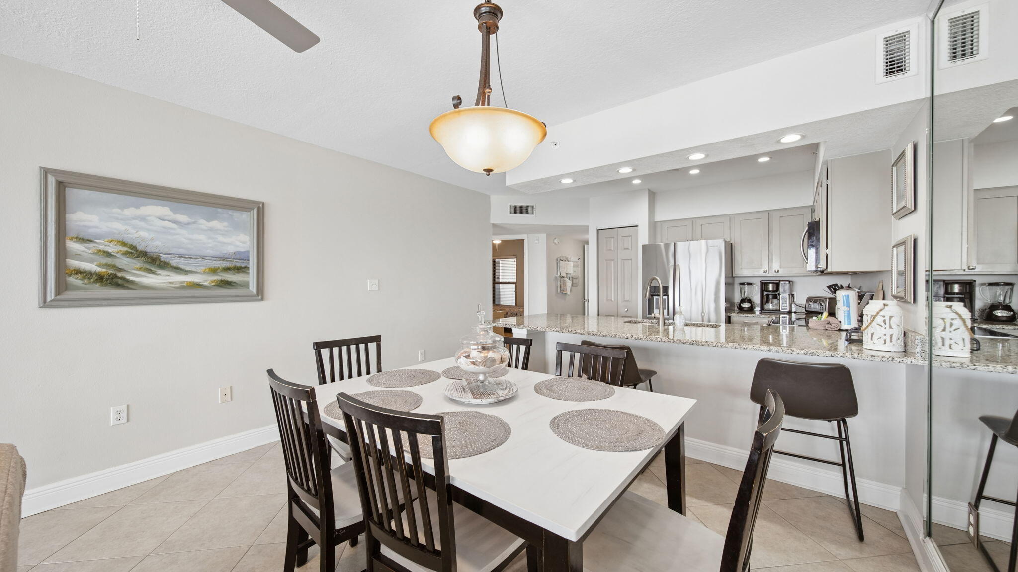 EMERALD TOWERS WEST CONDO - Residential