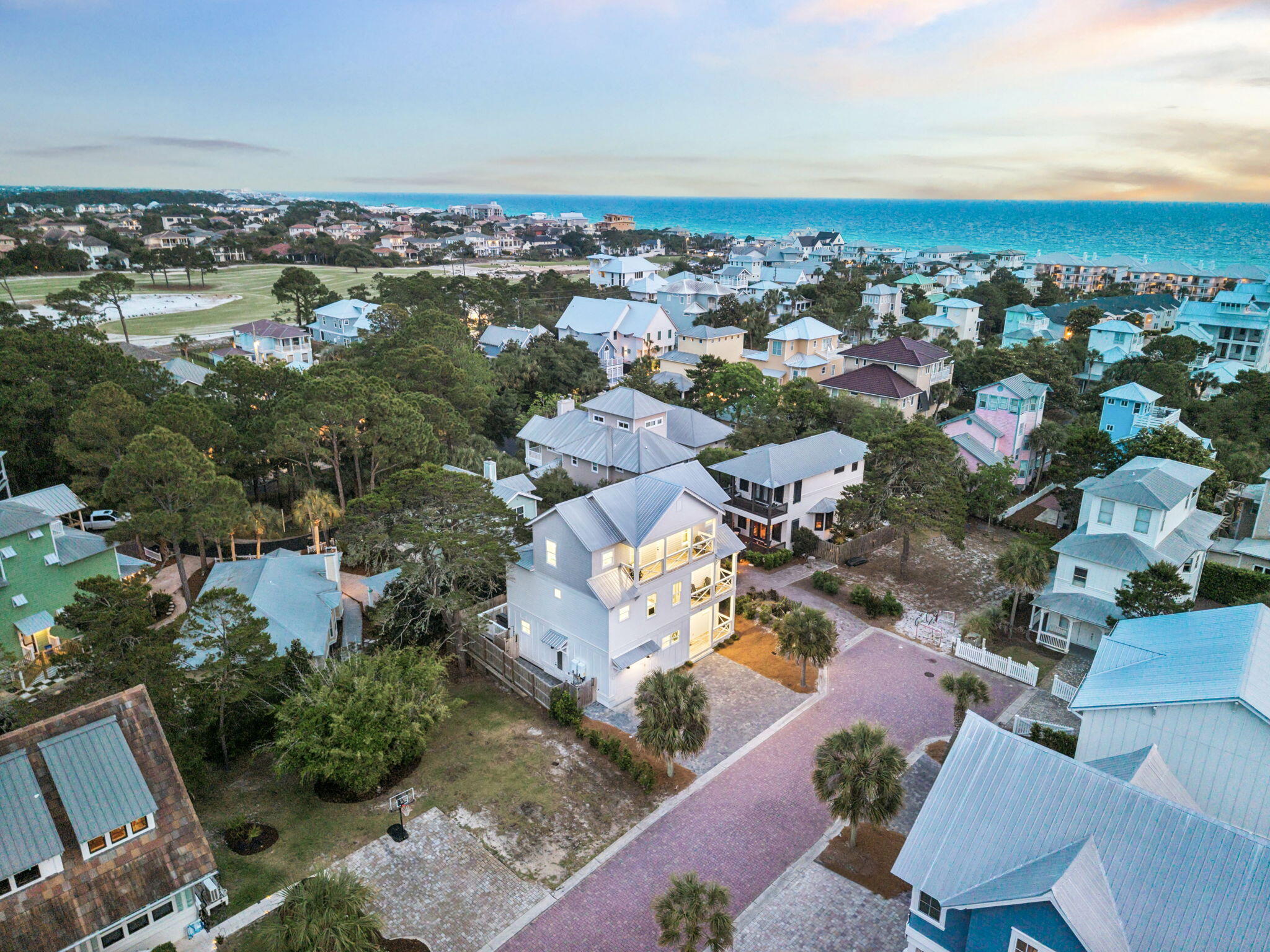 SEA POINTE - Residential