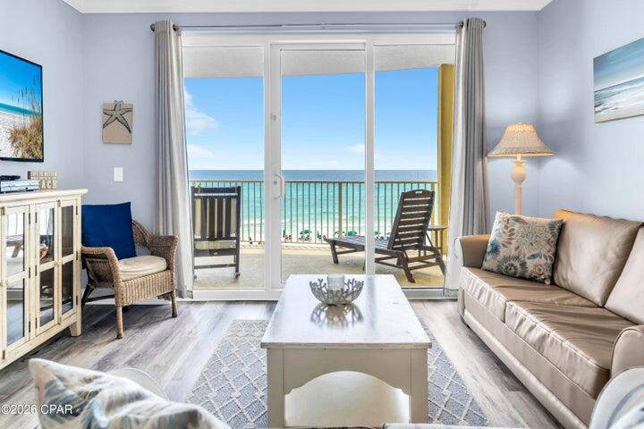 EMERALD ISLE - Residential