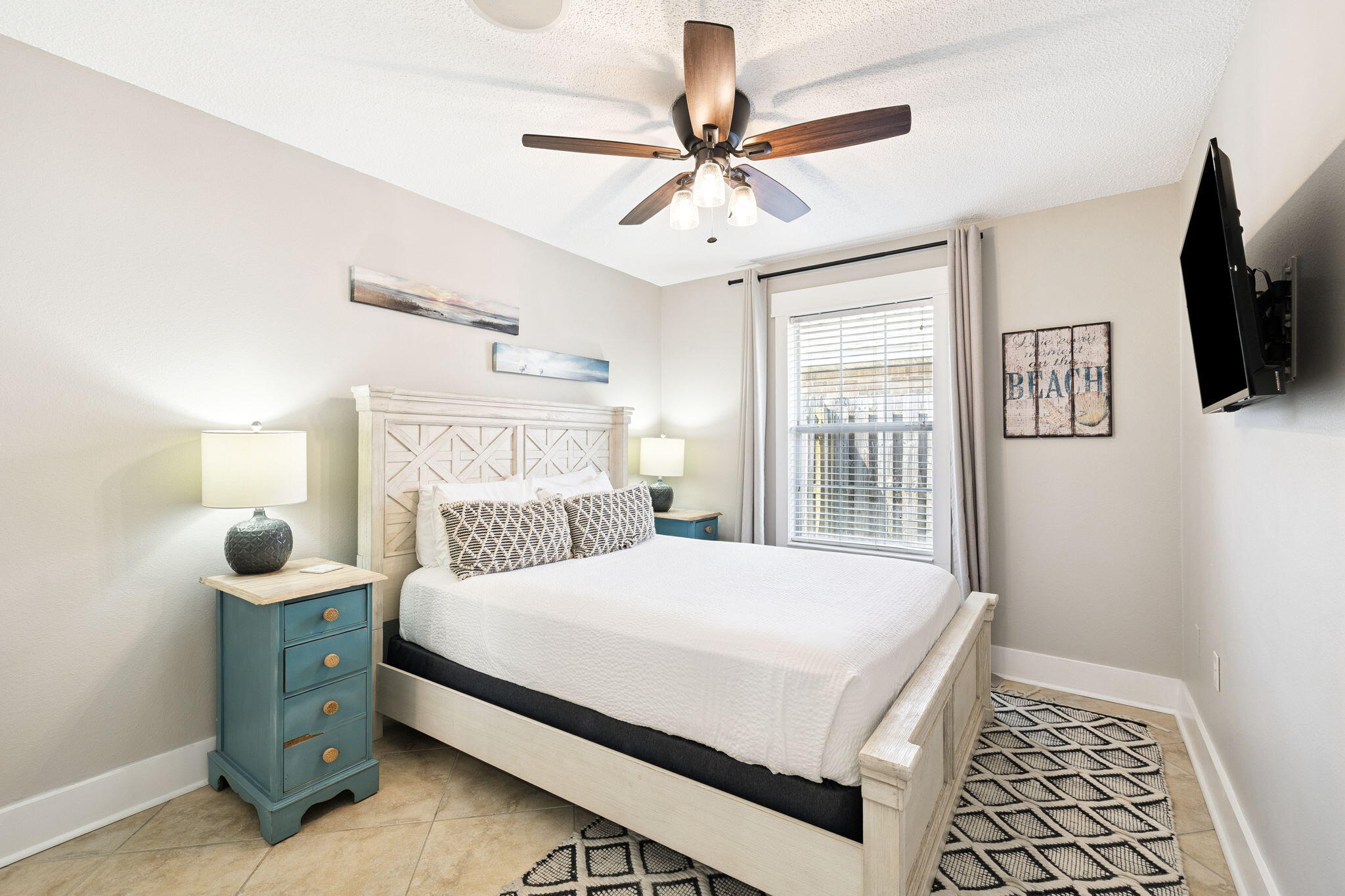 PARADISE RETREAT - Residential