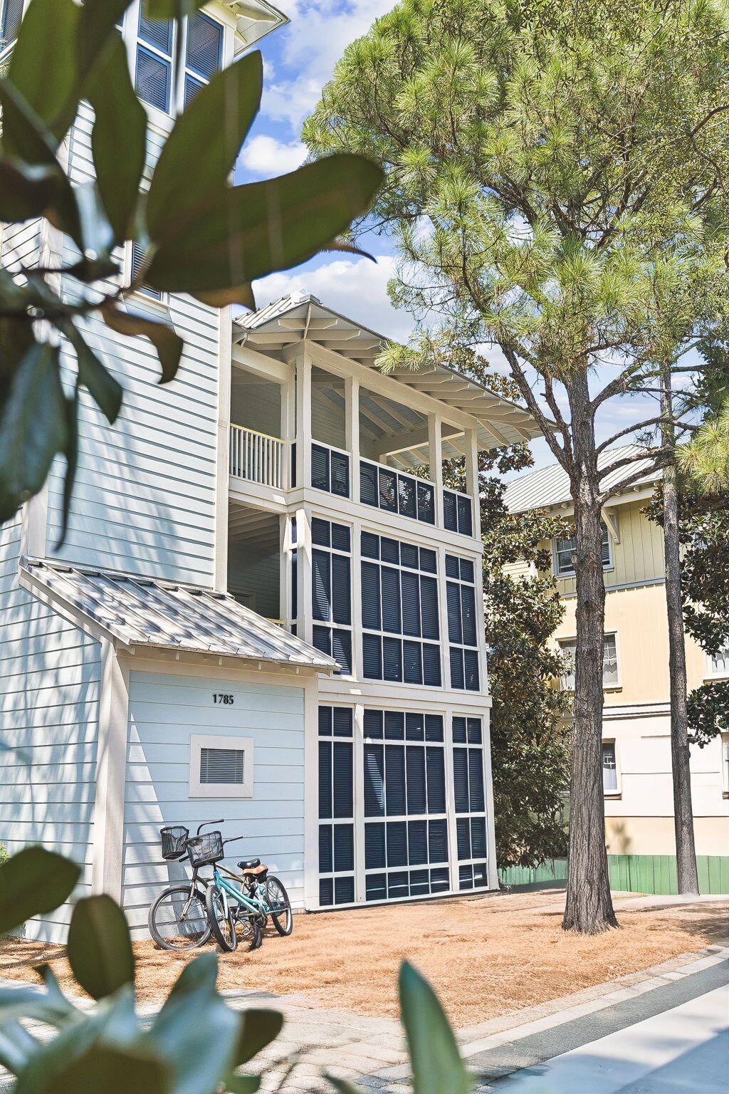 1785 E Western Lake Highway # 101