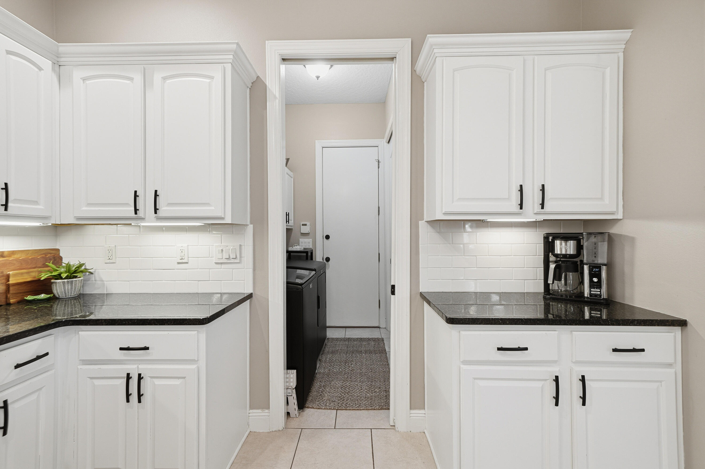 CHARDONNAY ESTATES - Residential