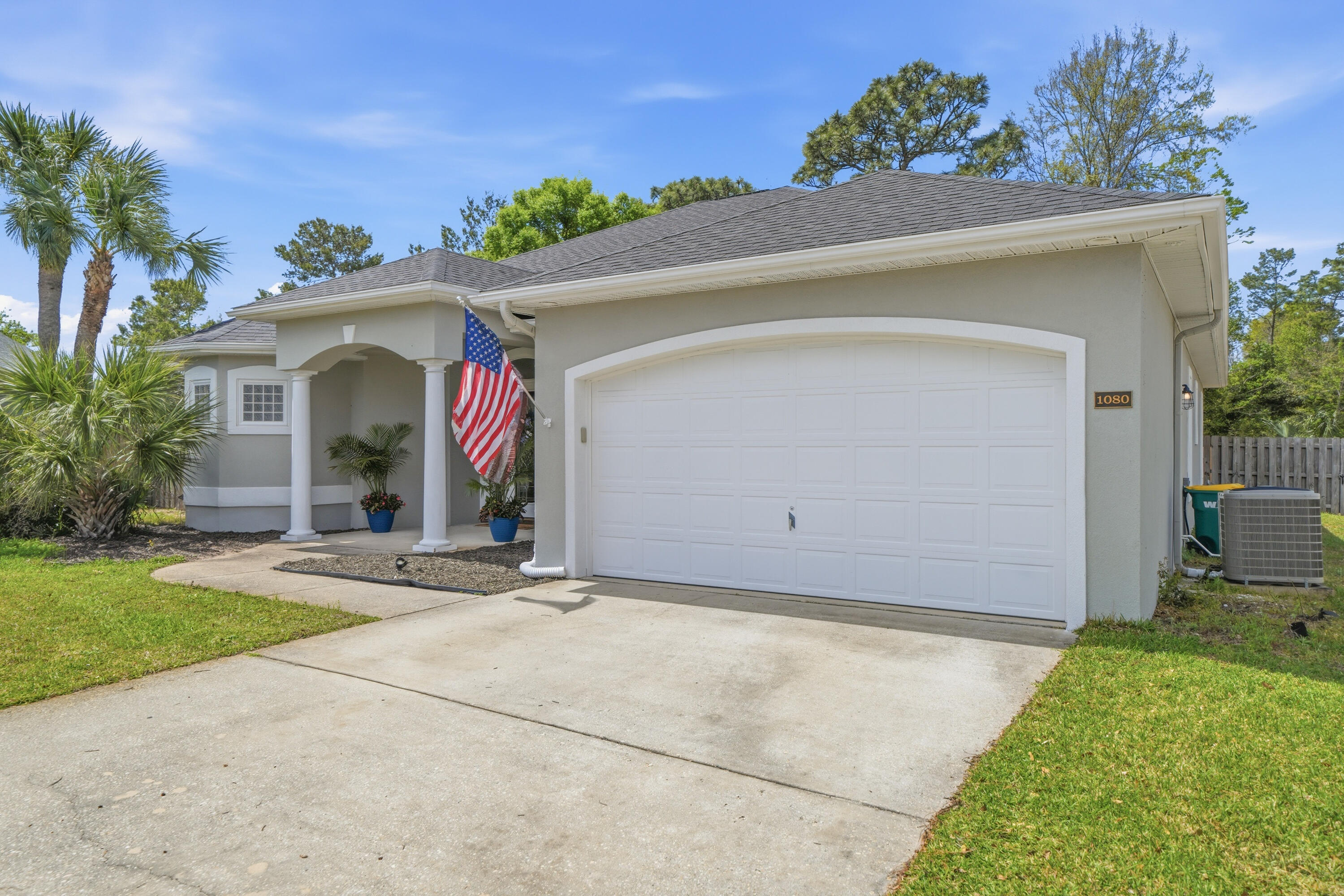 CHARDONNAY ESTATES - Residential