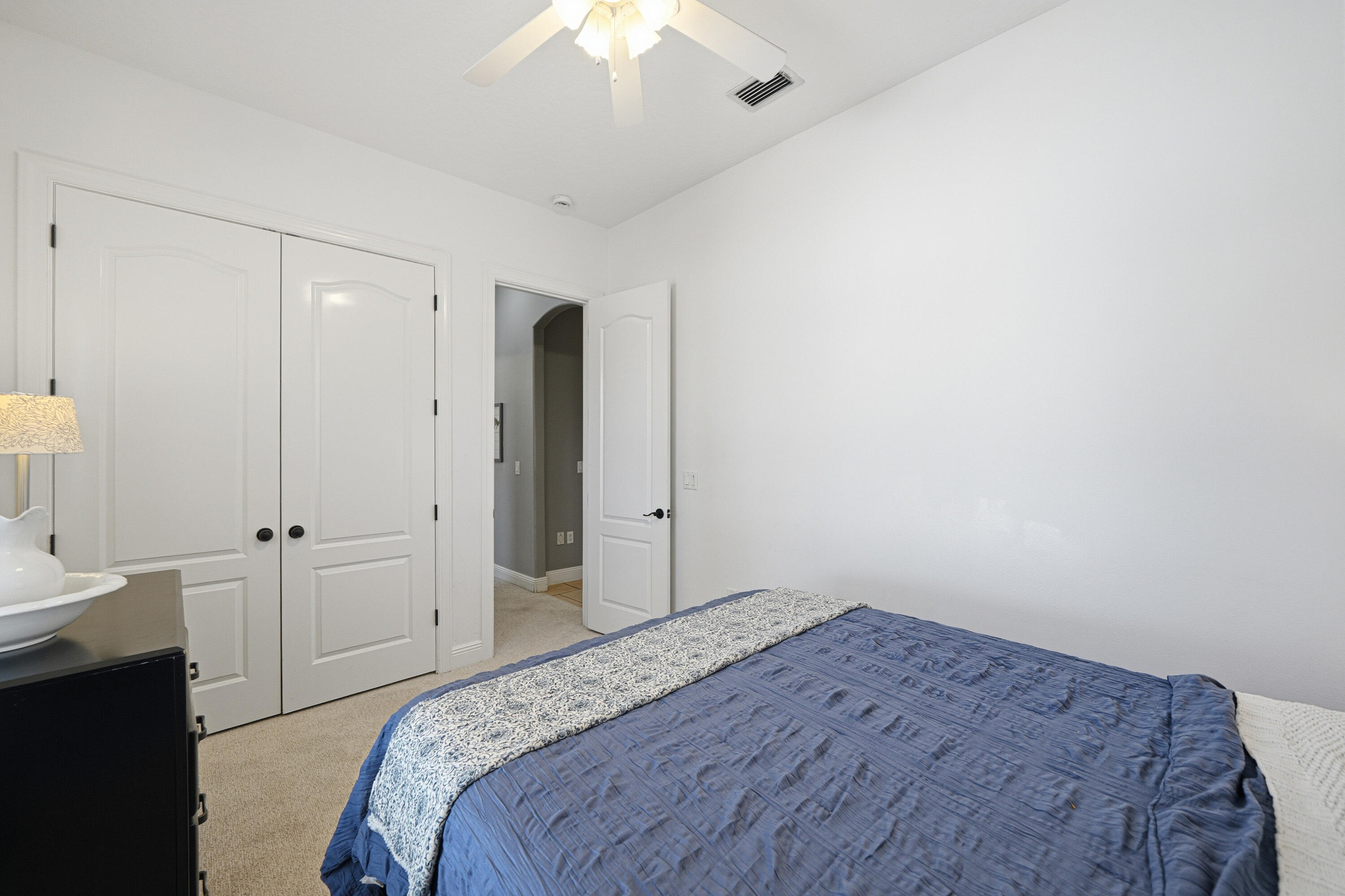 CHARDONNAY ESTATES - Residential