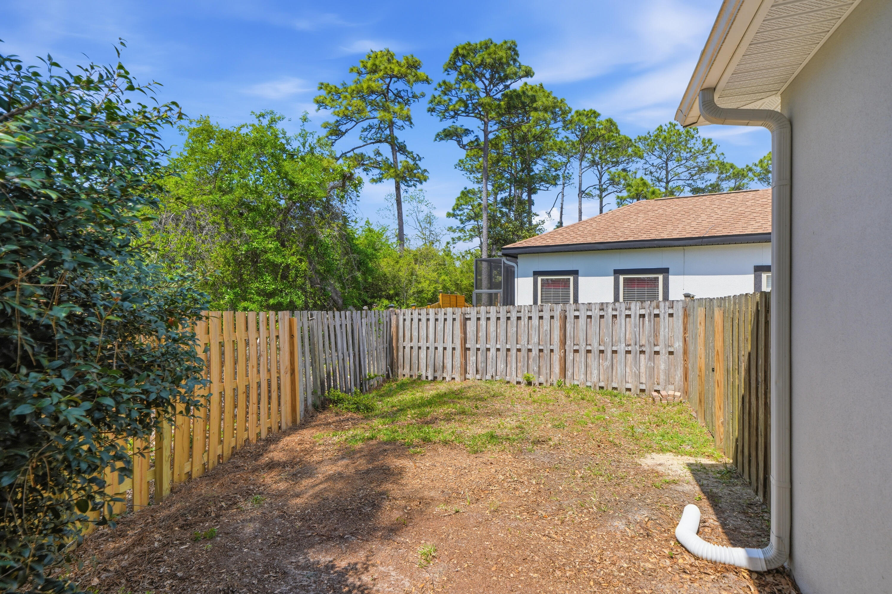 CHARDONNAY ESTATES - Residential