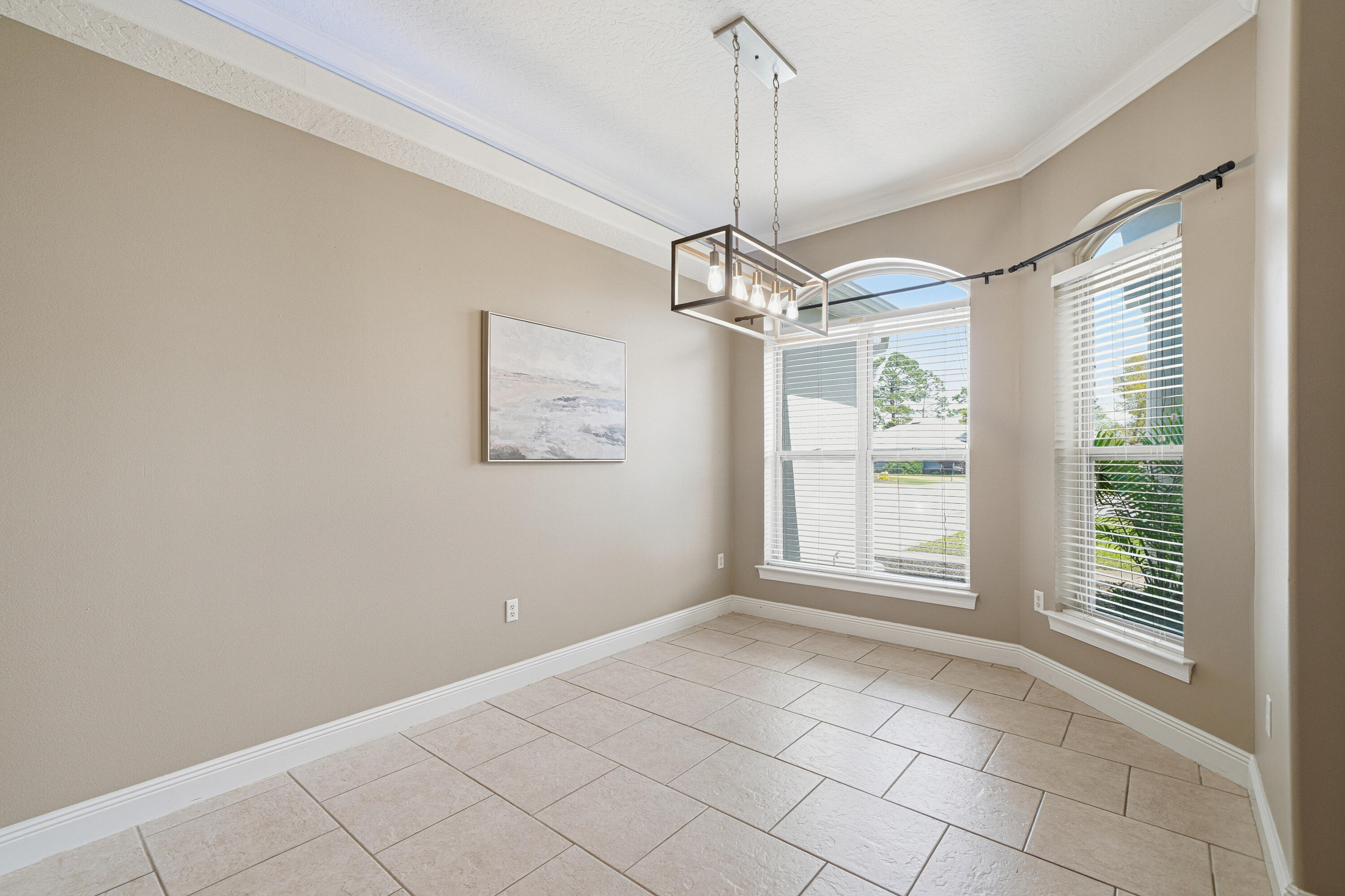 CHARDONNAY ESTATES - Residential