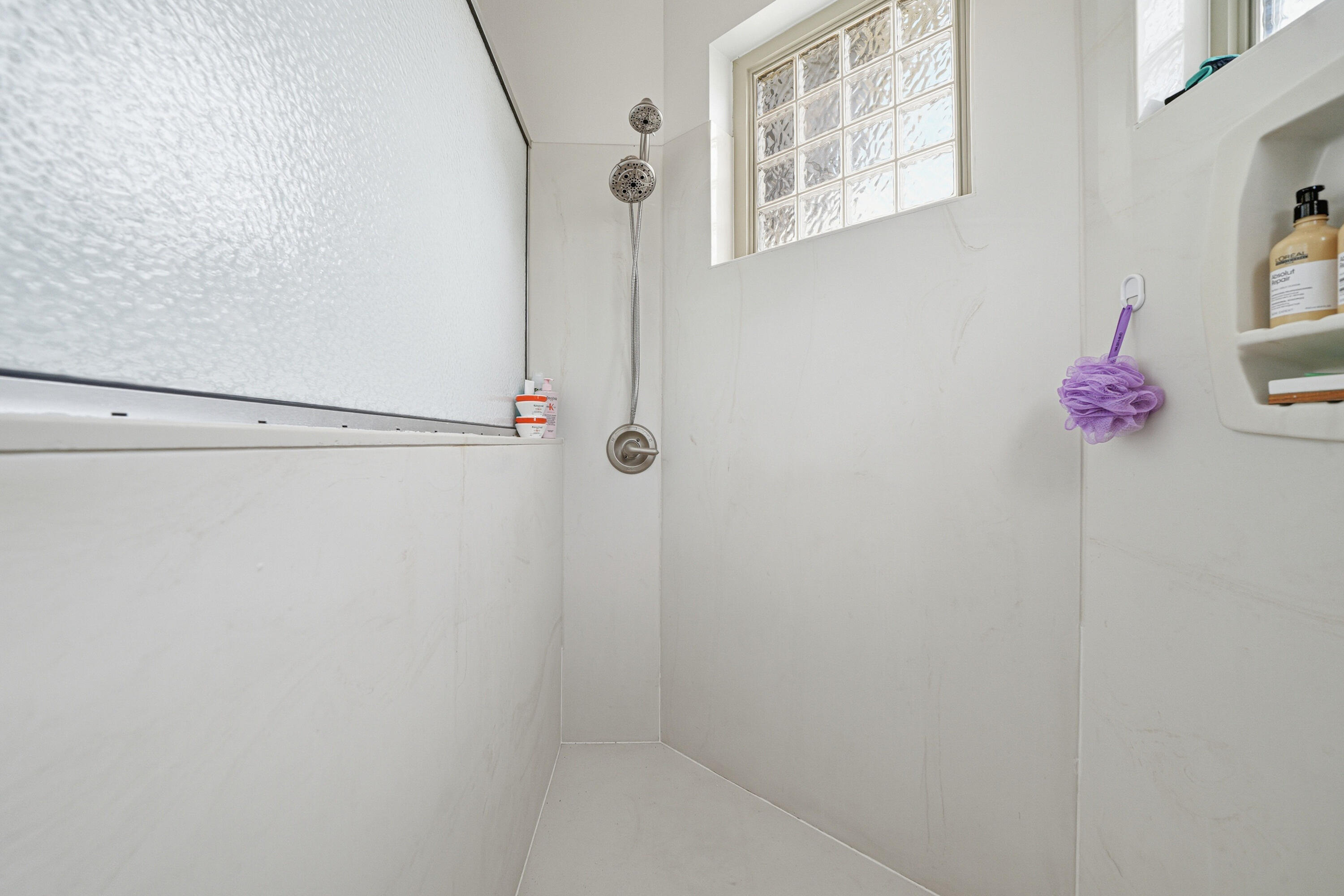 CHARDONNAY ESTATES - Residential