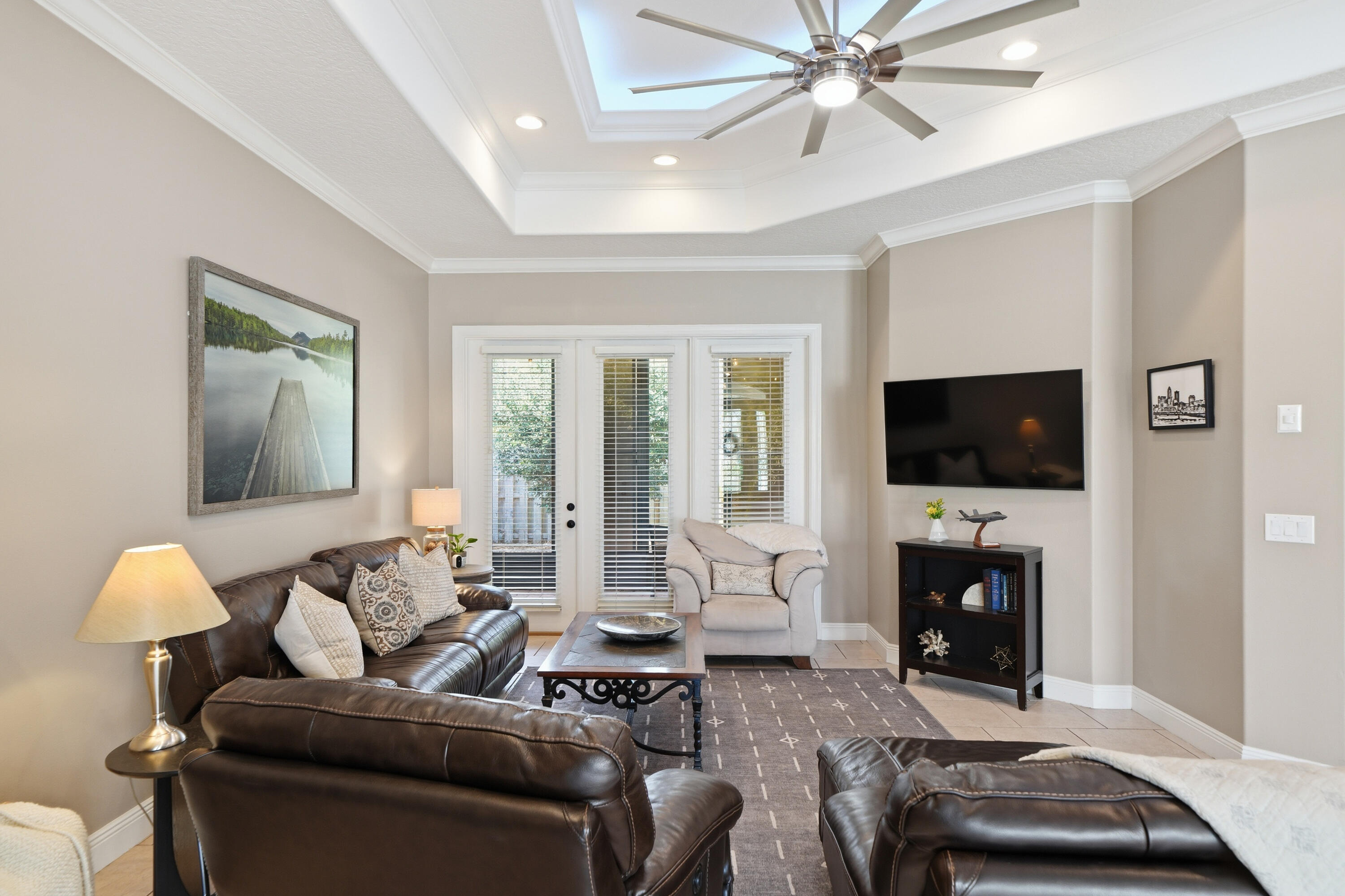 CHARDONNAY ESTATES - Residential