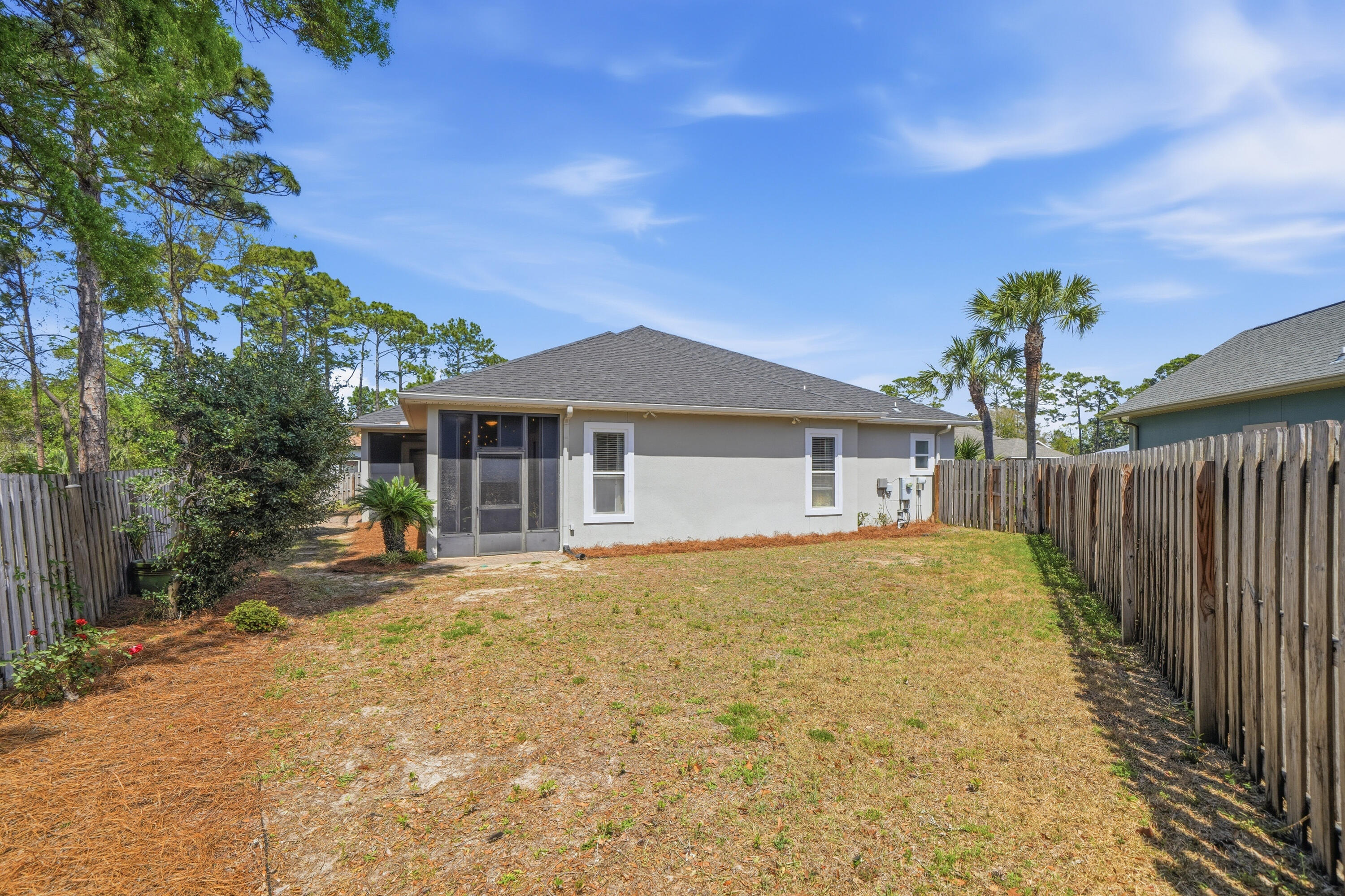 CHARDONNAY ESTATES - Residential