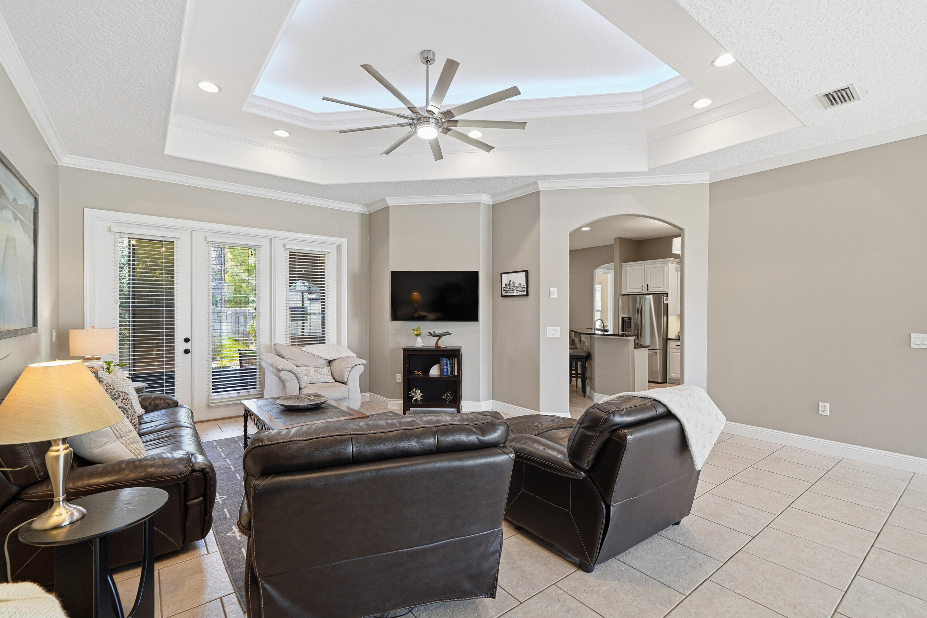 CHARDONNAY ESTATES - Residential