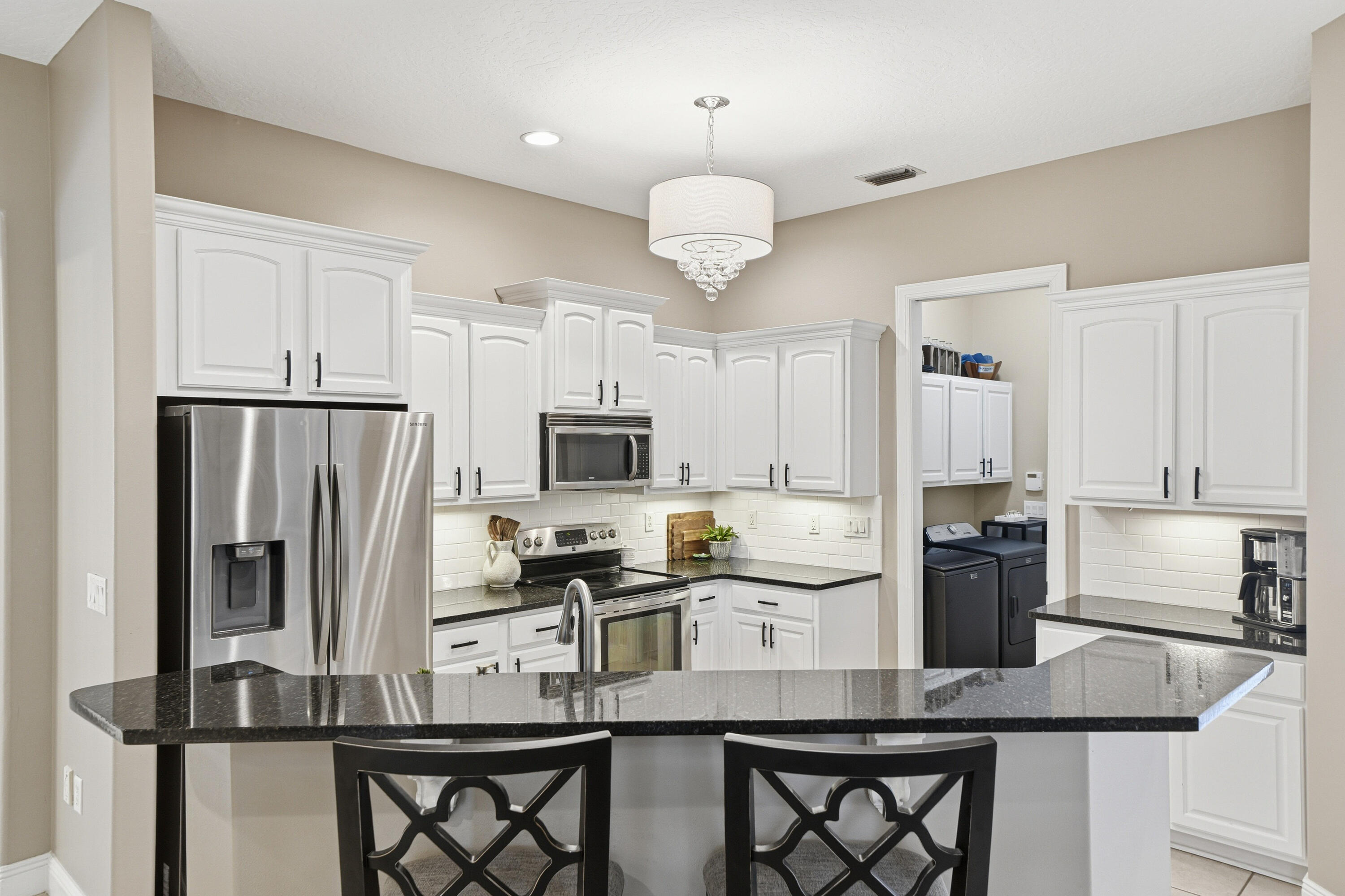 CHARDONNAY ESTATES - Residential