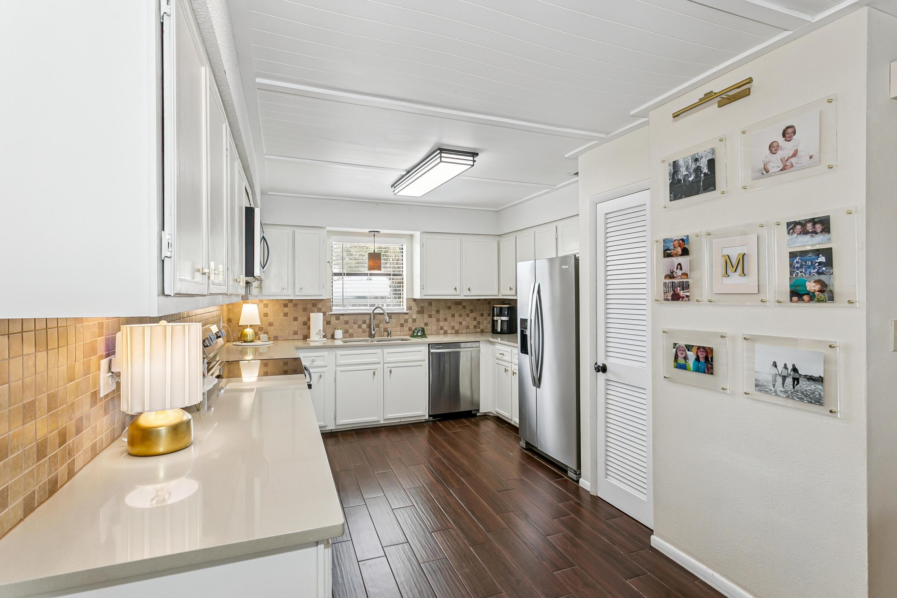 BAYOU PINES T/H - Residential