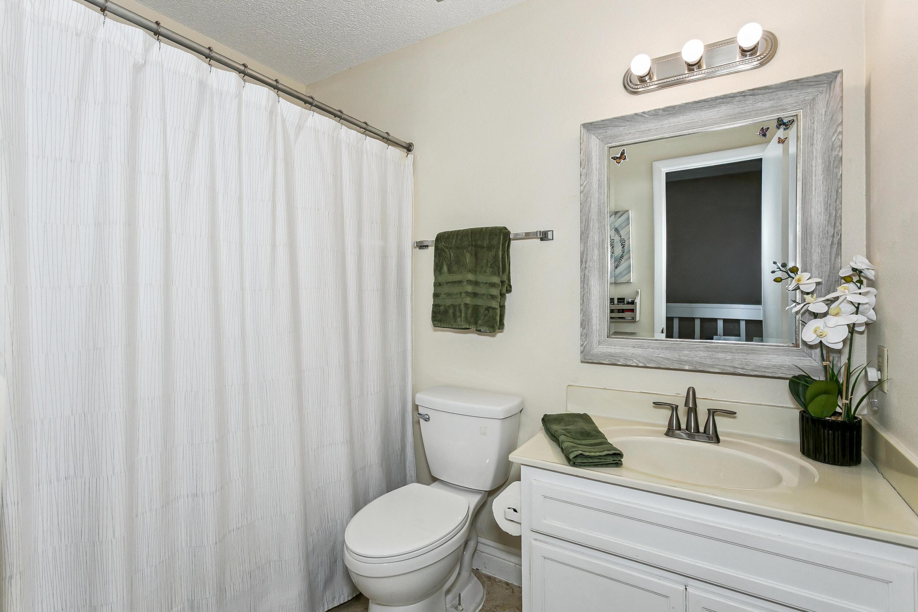 BAYOU PINES T/H - Residential