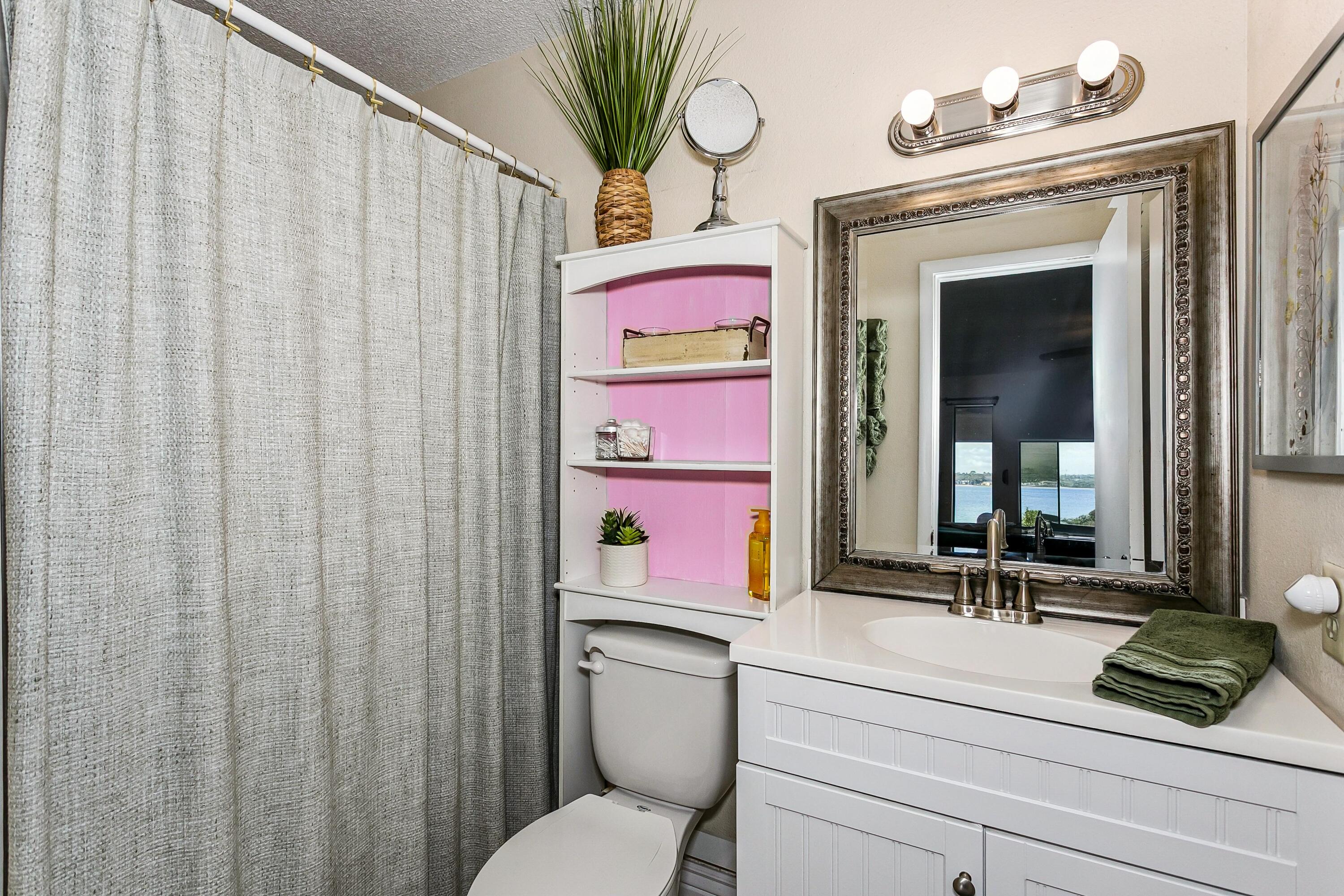 BAYOU PINES T/H - Residential