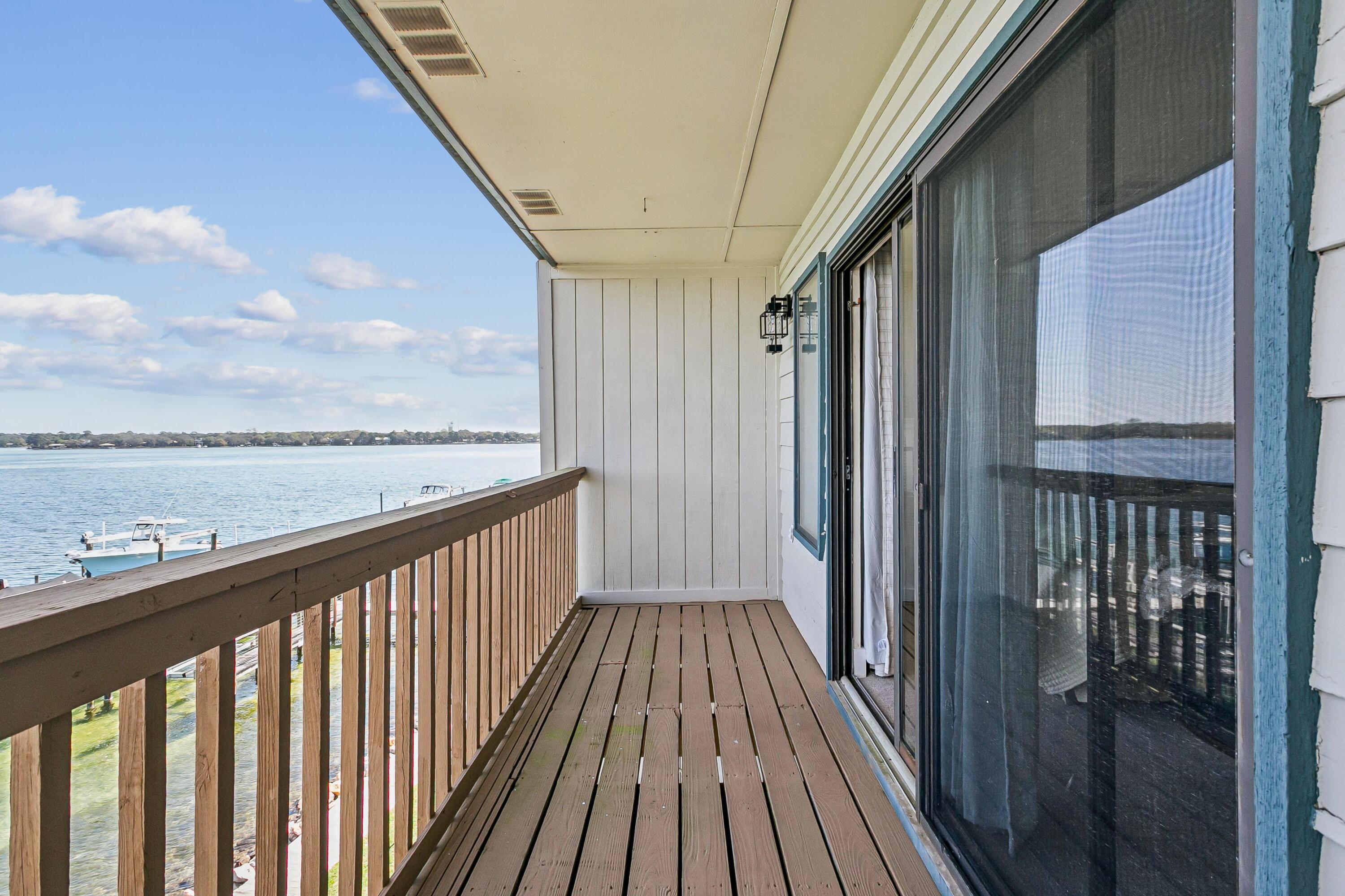 BAYOU PINES T/H - Residential