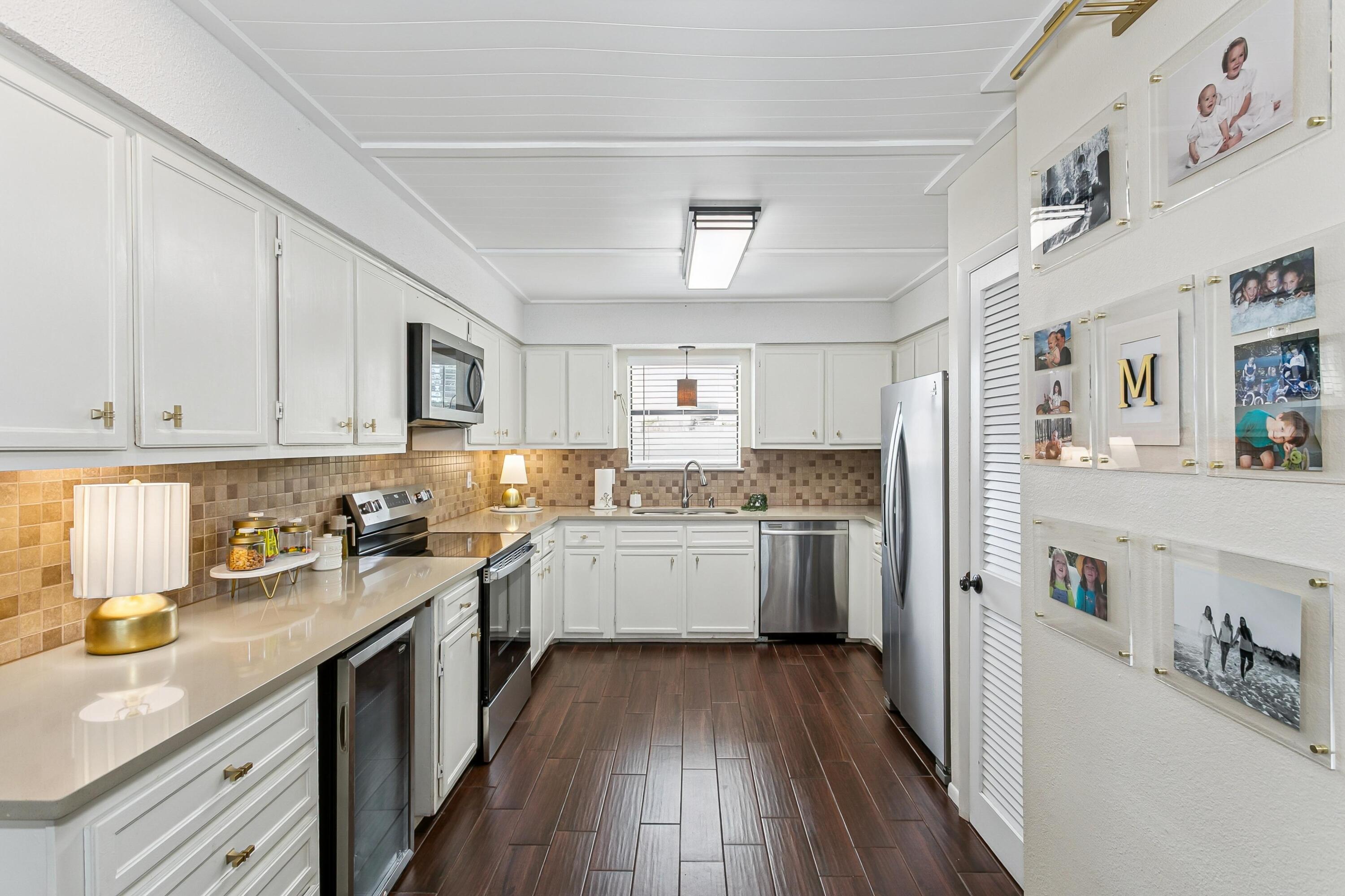 BAYOU PINES T/H - Residential