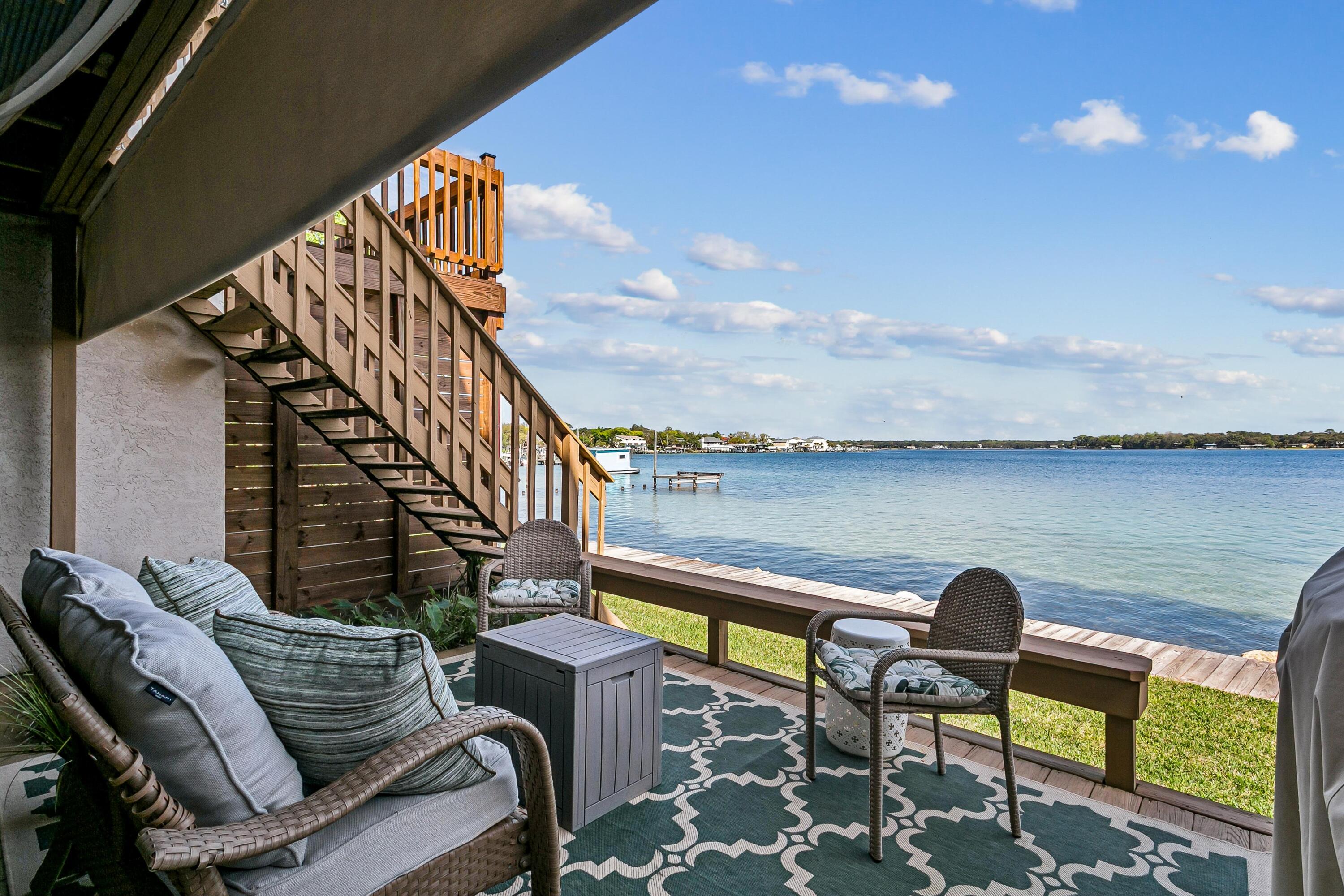 BAYOU PINES T/H - Residential